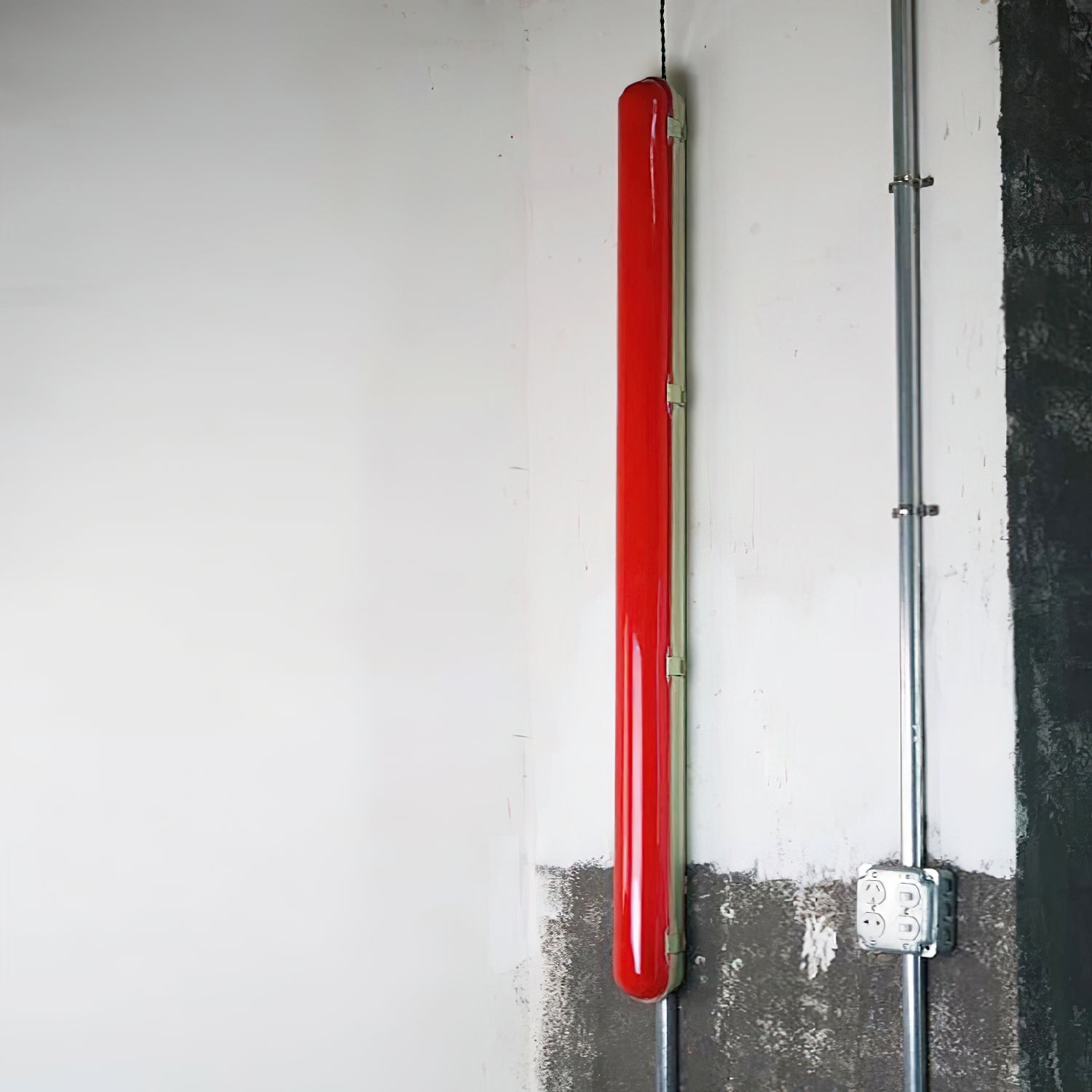 Joy Modern Minimalist Red Plastic Wall Lamp - Letslighting