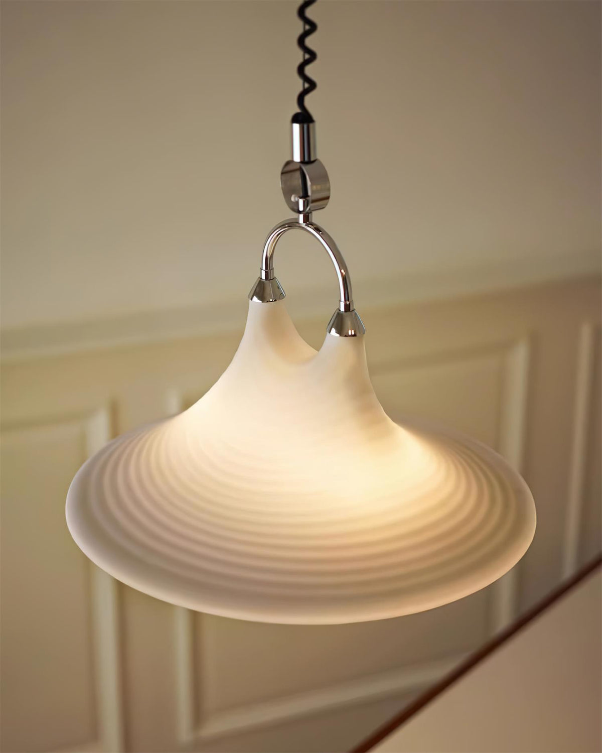 Aria Trumpet Individual Creativity Plastic Pendant Lamp - Letslighting