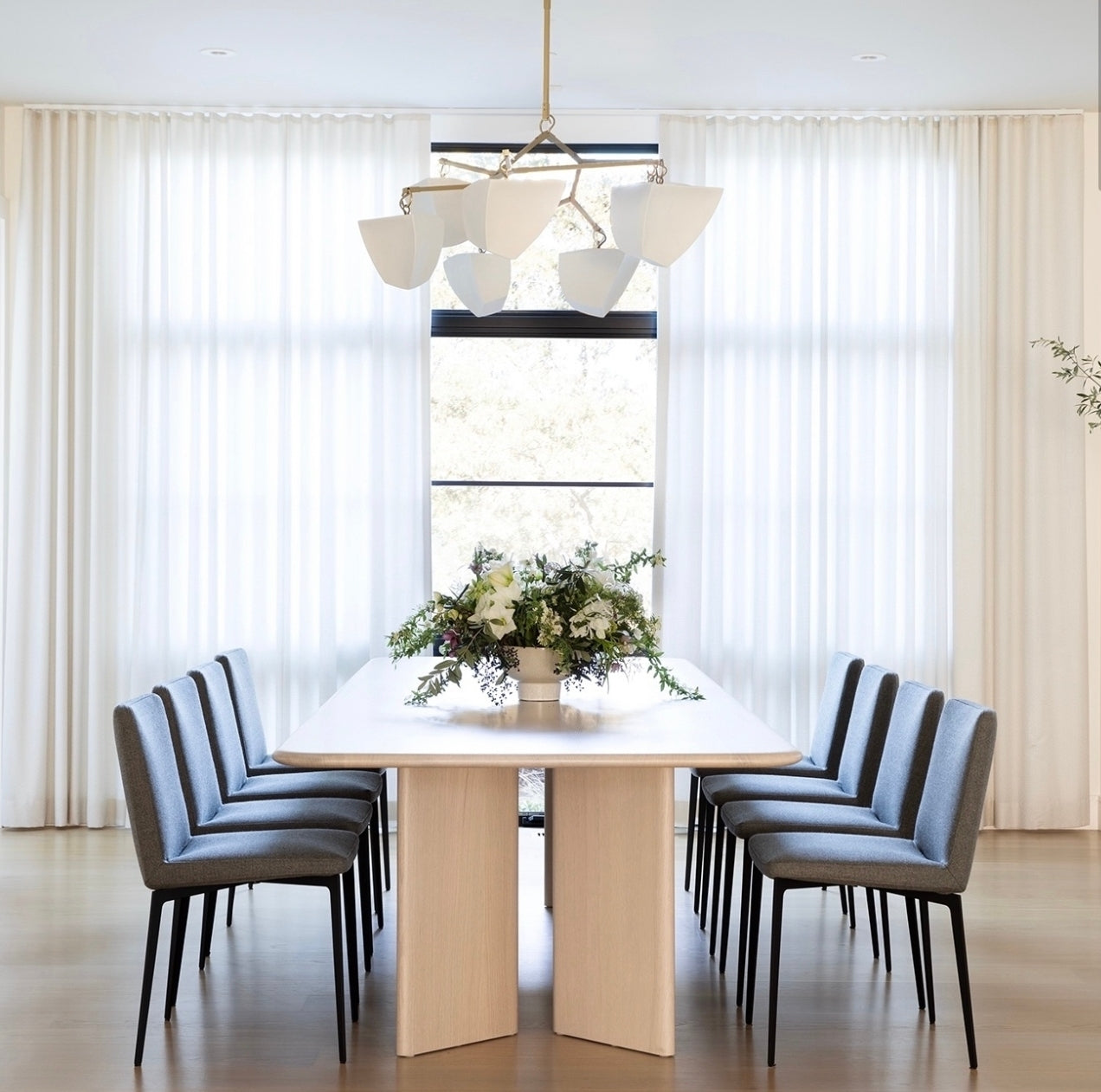 Iris Mobile Individual Creativity Brass Ceramics Chandelier - Letslighting