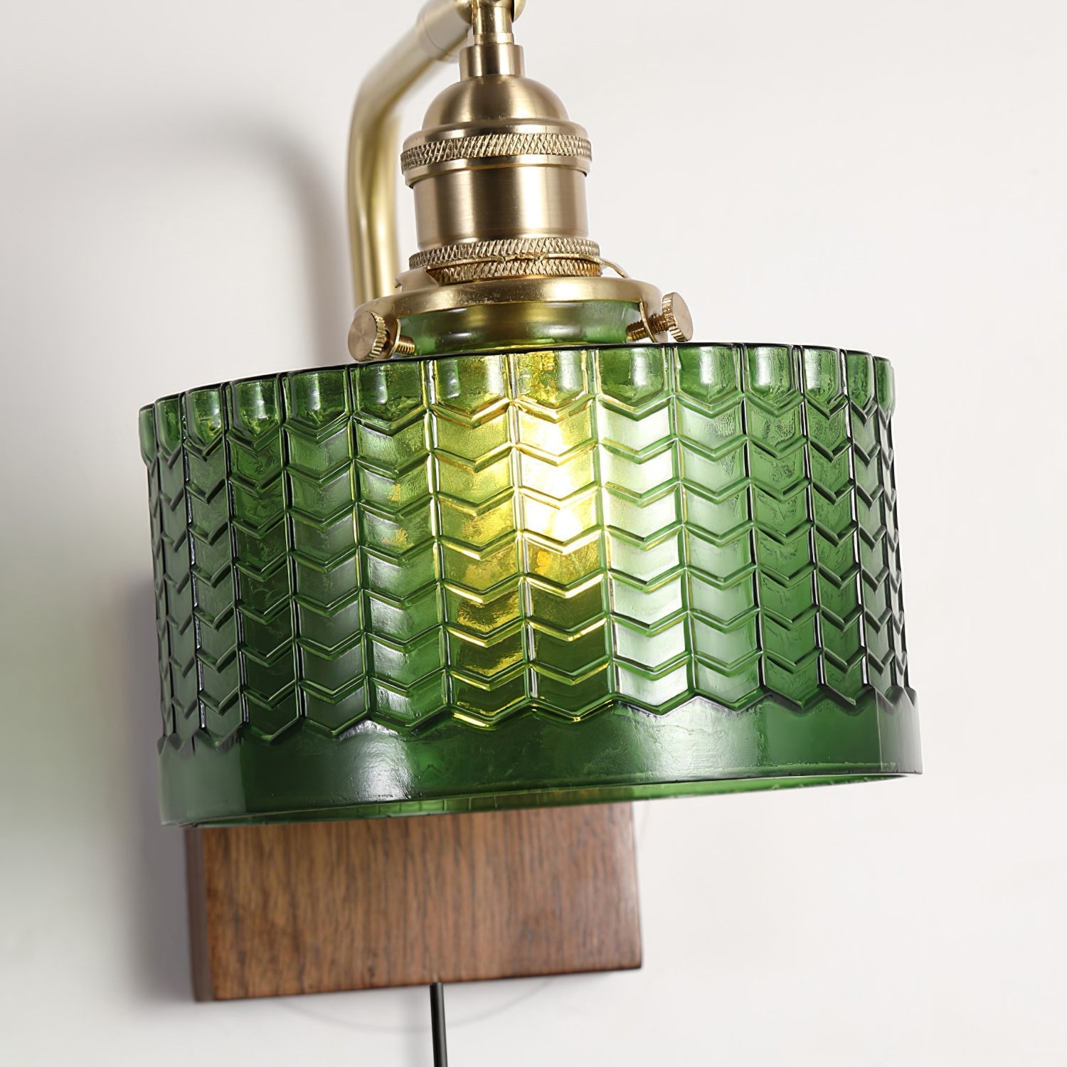 Valentina Emerald Glow Wall Lamp Plug-In