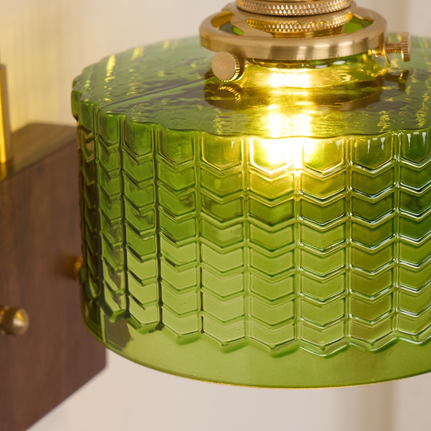 Valentina Emerald Glow Wall Lamp Plug-In