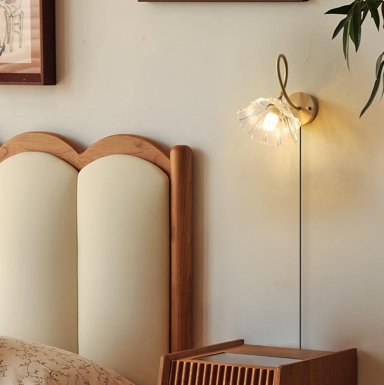 Aurora Glass Petal Plug In /Hardwire Wall Lmap - Letslighting