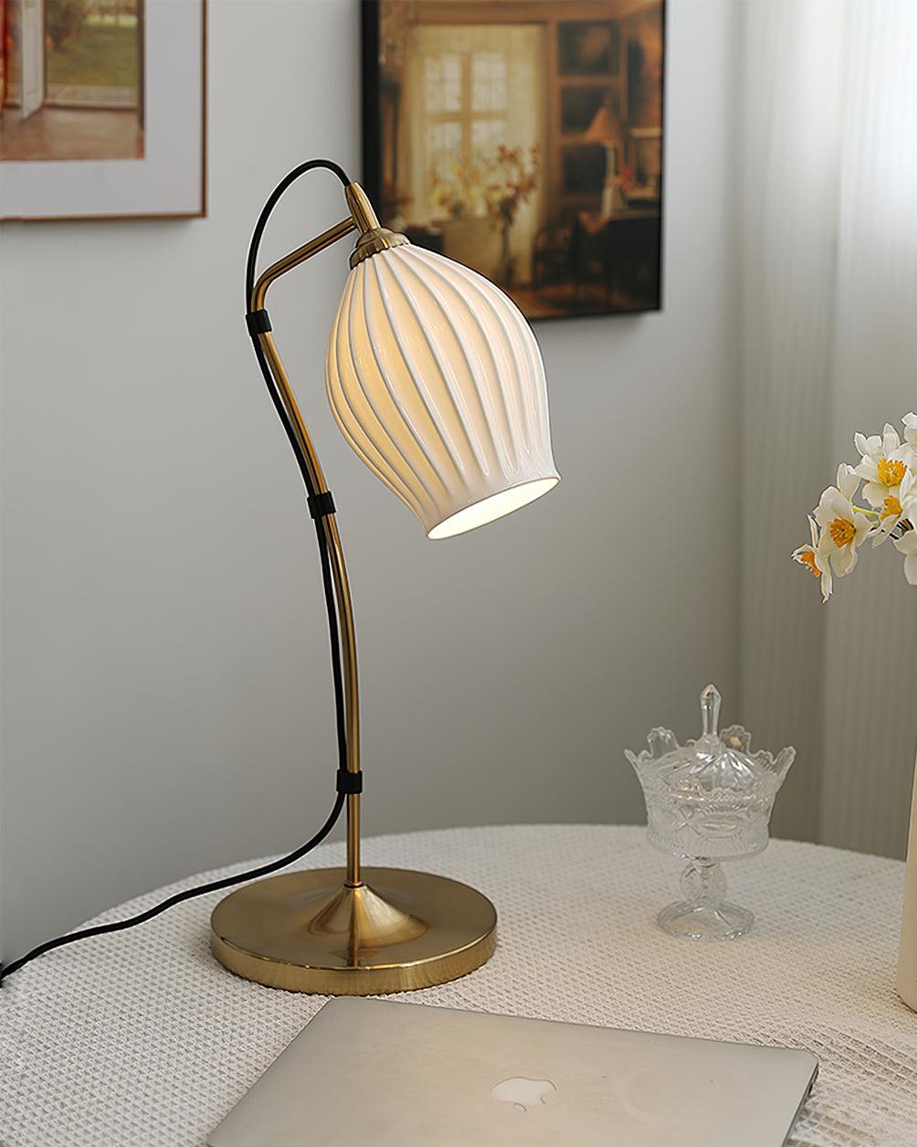 Jude Vintage Table Lamp - Letslighting