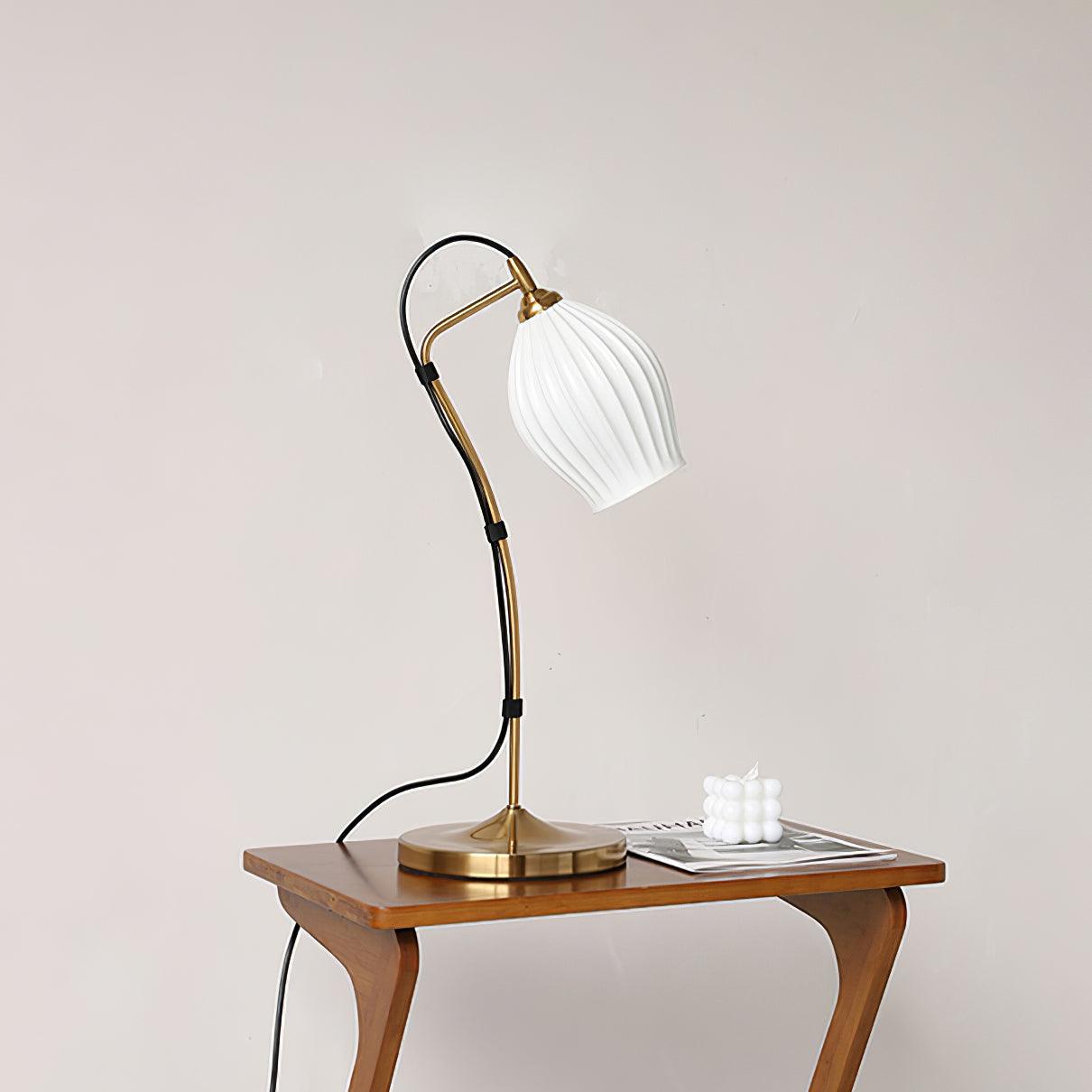 Jude Vintage Table Lamp - Letslighting