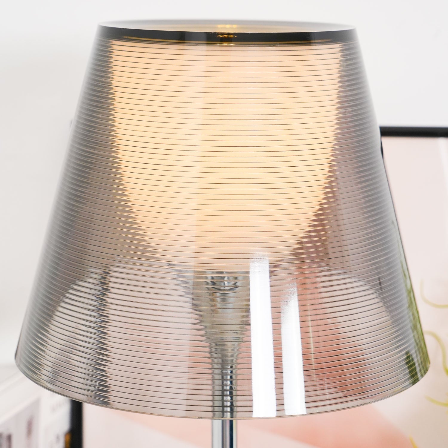 Bravon Plastic Table Lamp - Letslighting