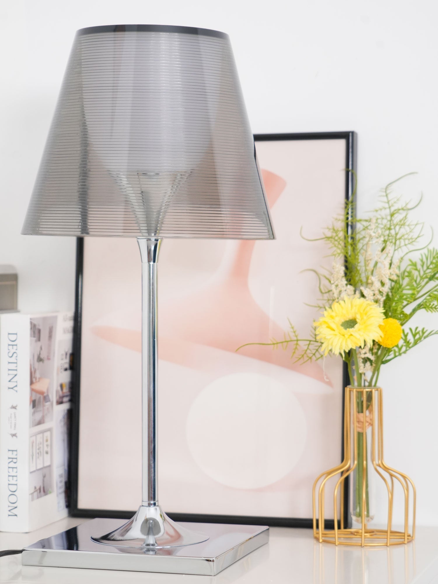 Bravon Plastic Table Lamp - Letslighting