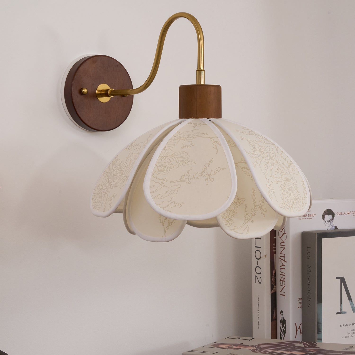 Ritta Vintage Floral Wall Lamp - Letslighting