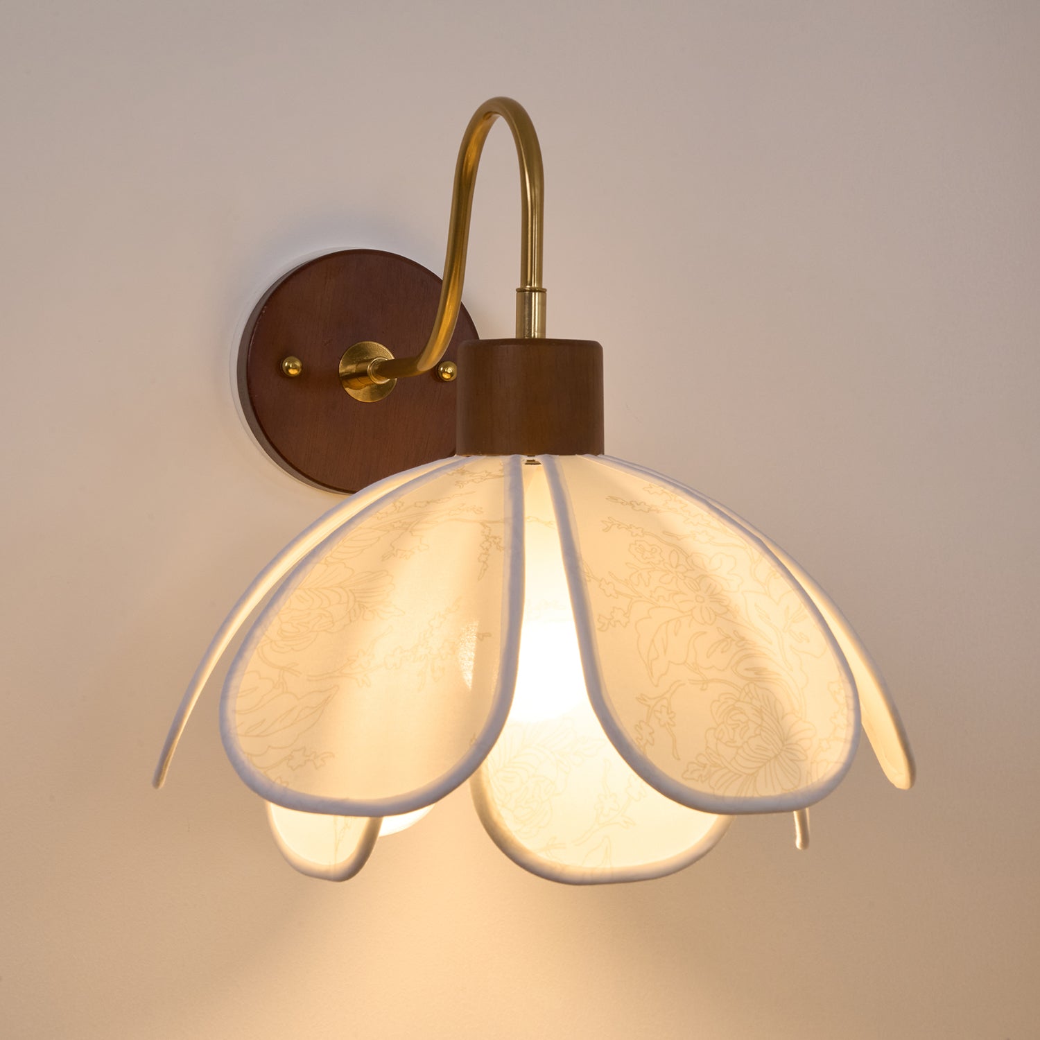 Ritta Vintage Floral Wall Lamp - Letslighting