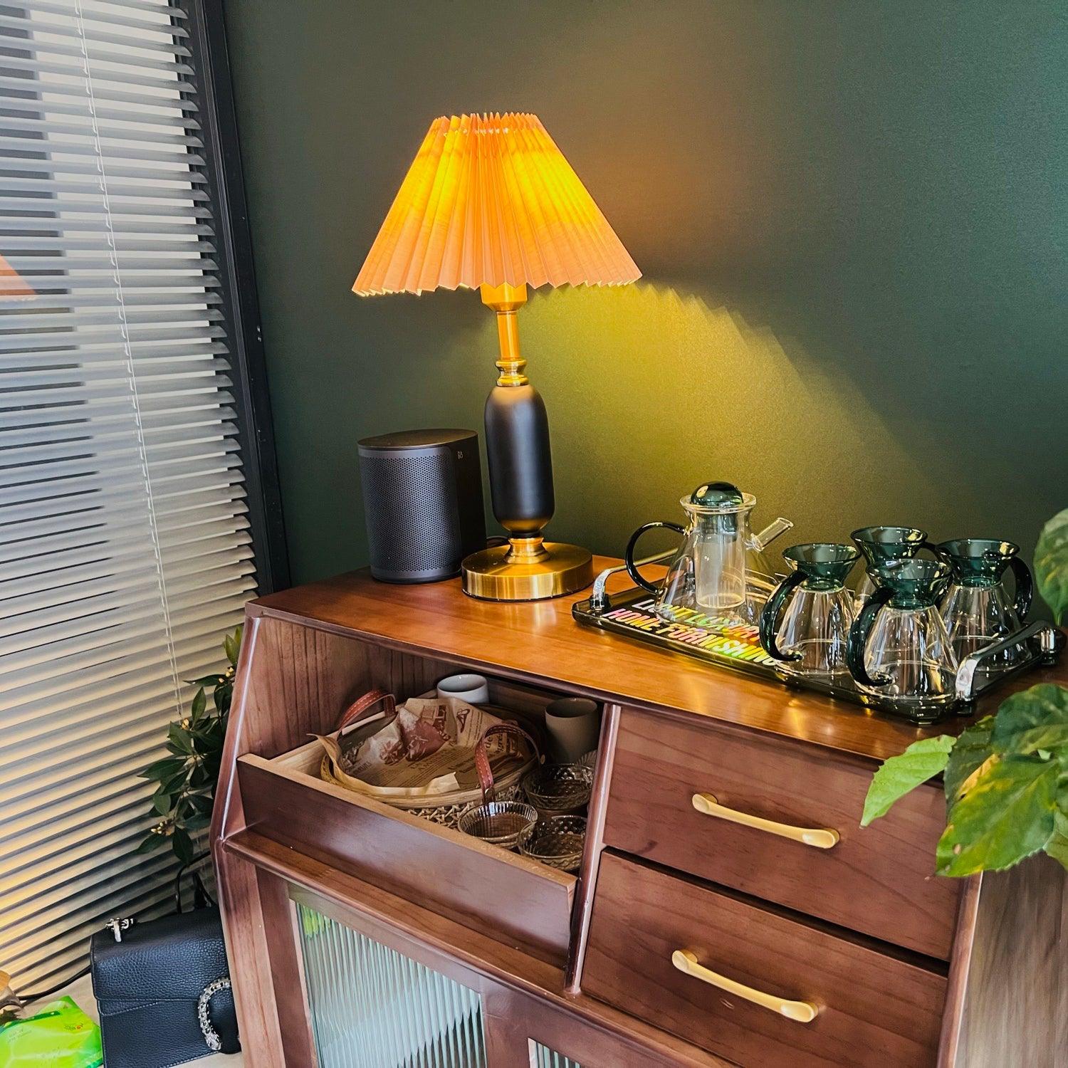 Aurmarila Fabric Table Lamp - Letslighting