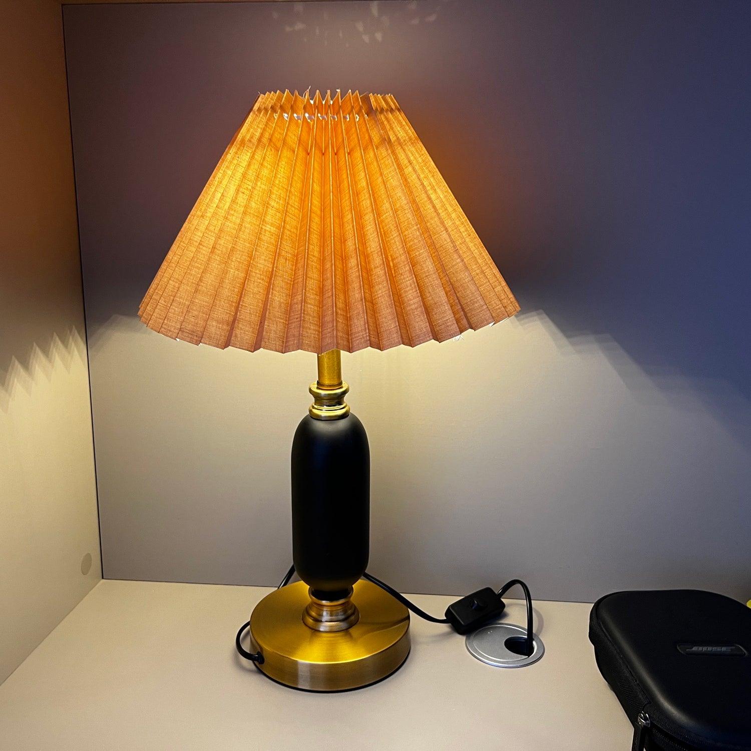 Aurmarila Fabric Table Lamp - Letslighting