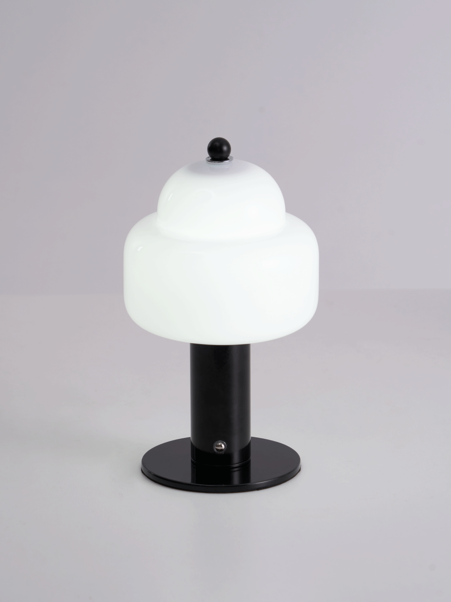 Poppy Modern Table Lamp - Letslighting