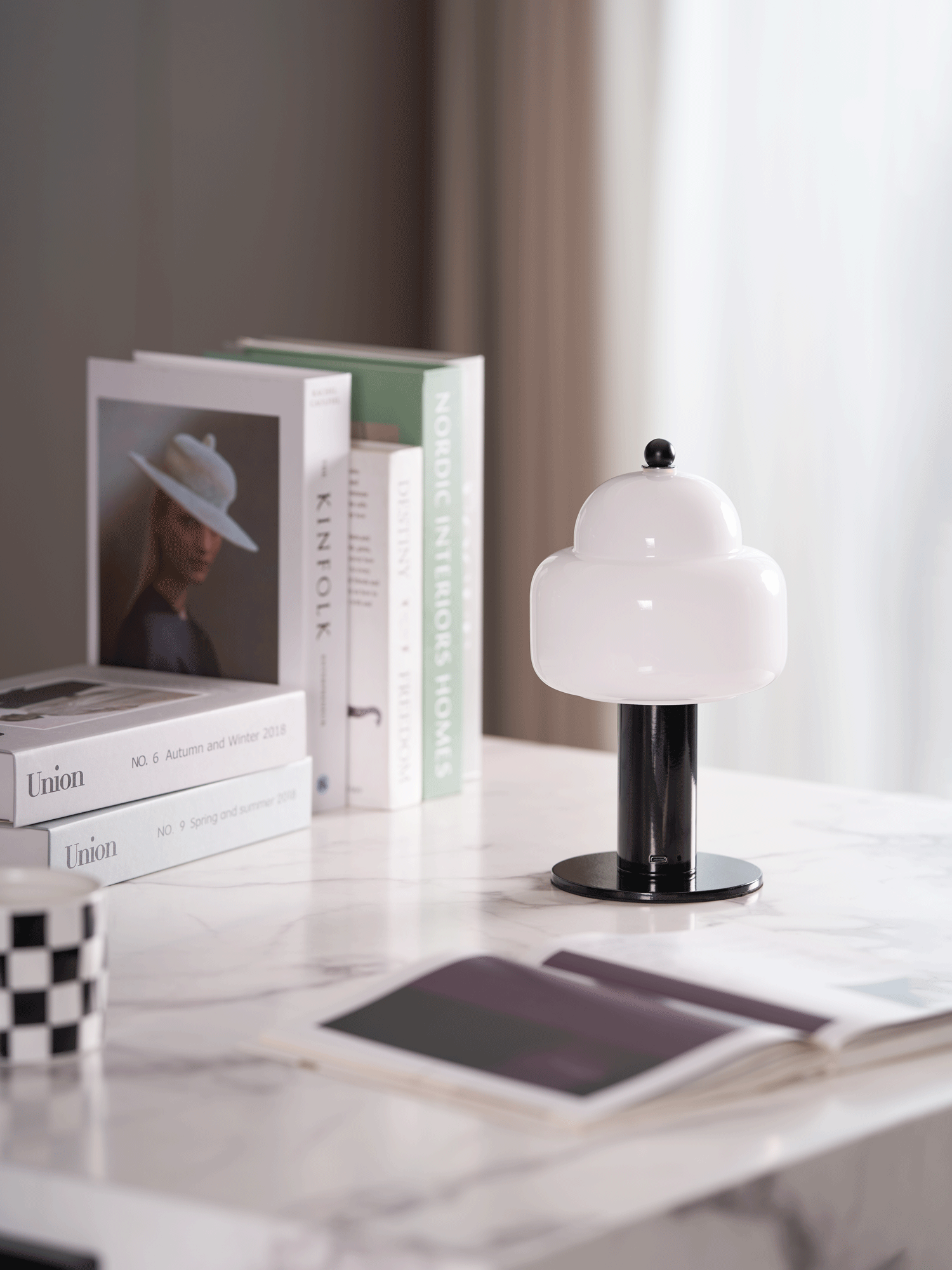 Poppy Modern Table Lamp - Letslighting