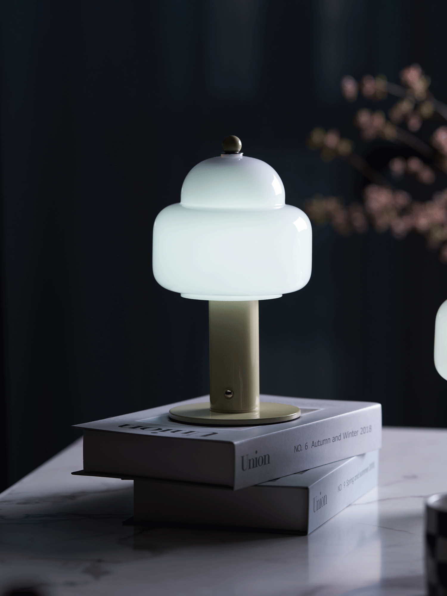Poppy Modern Table Lamp - Letslighting