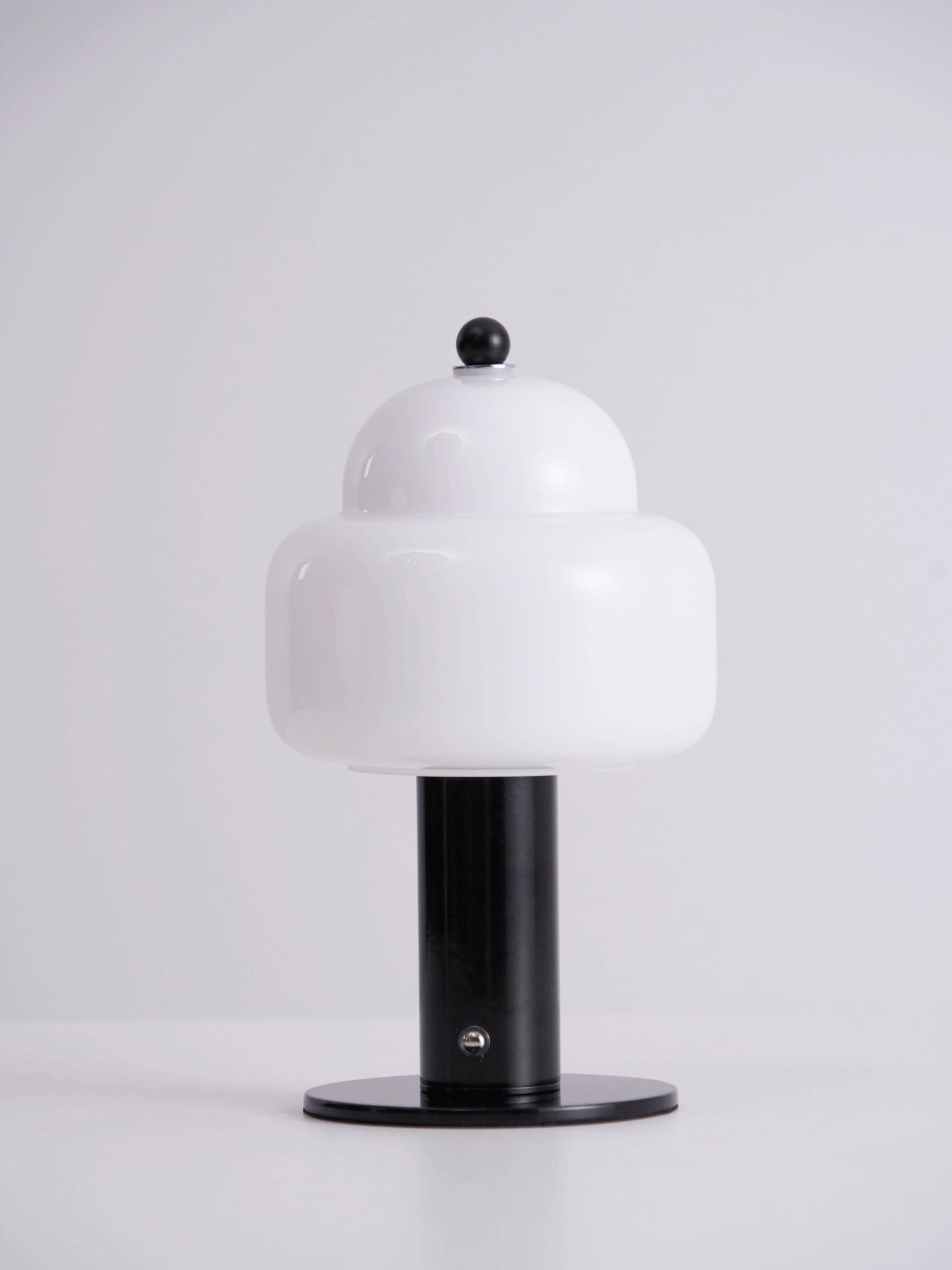 Poppy Modern Table Lamp - Letslighting