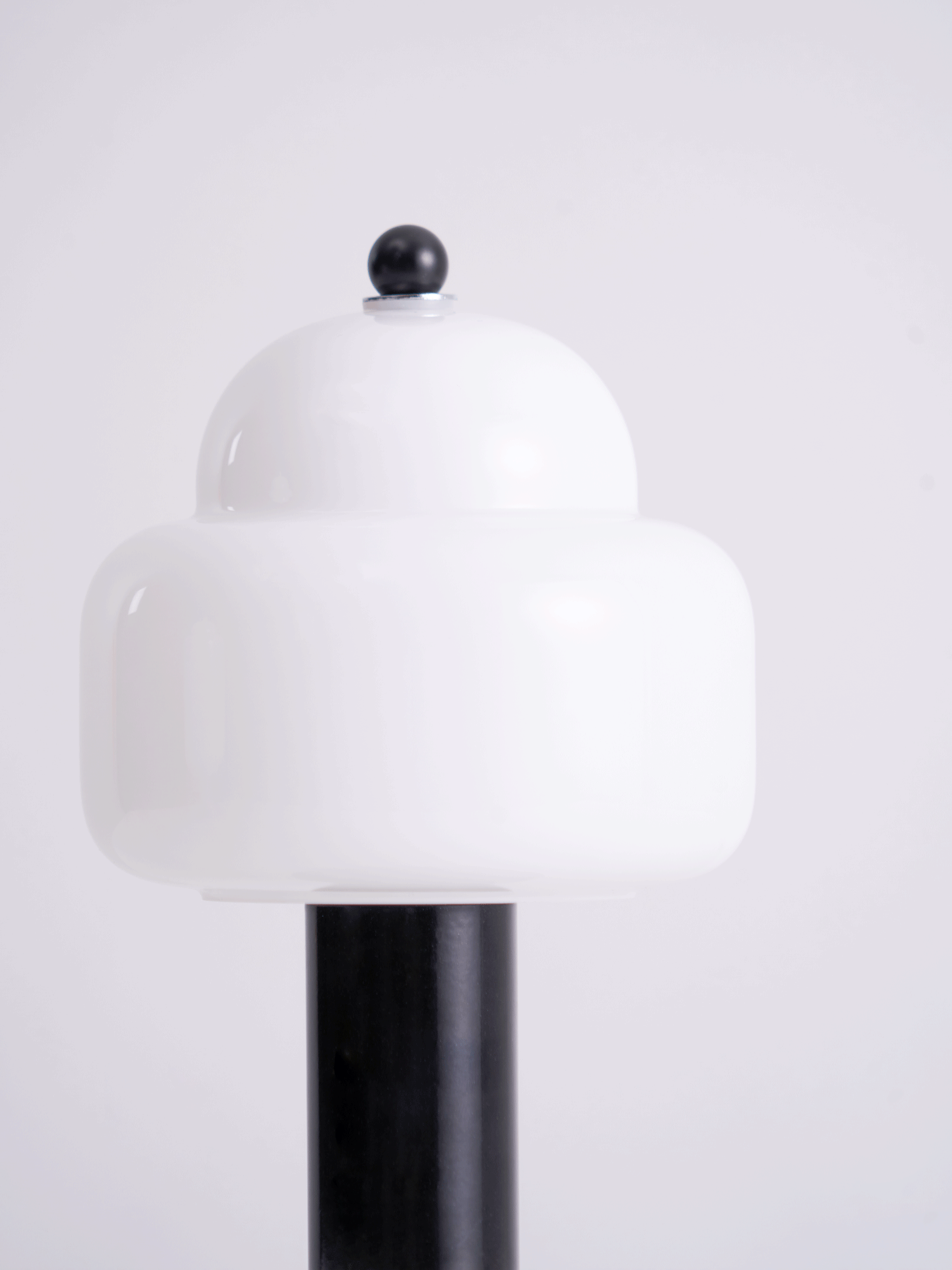 Poppy Modern Table Lamp - Letslighting