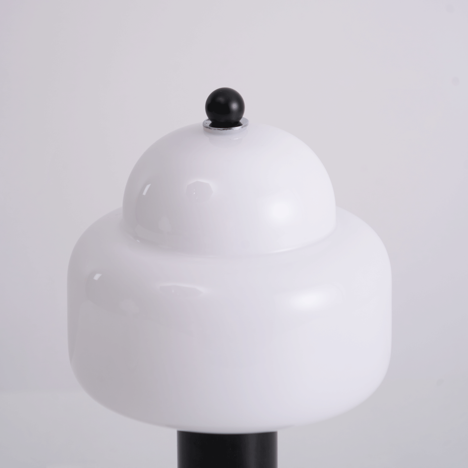 Poppy Modern Table Lamp - Letslighting