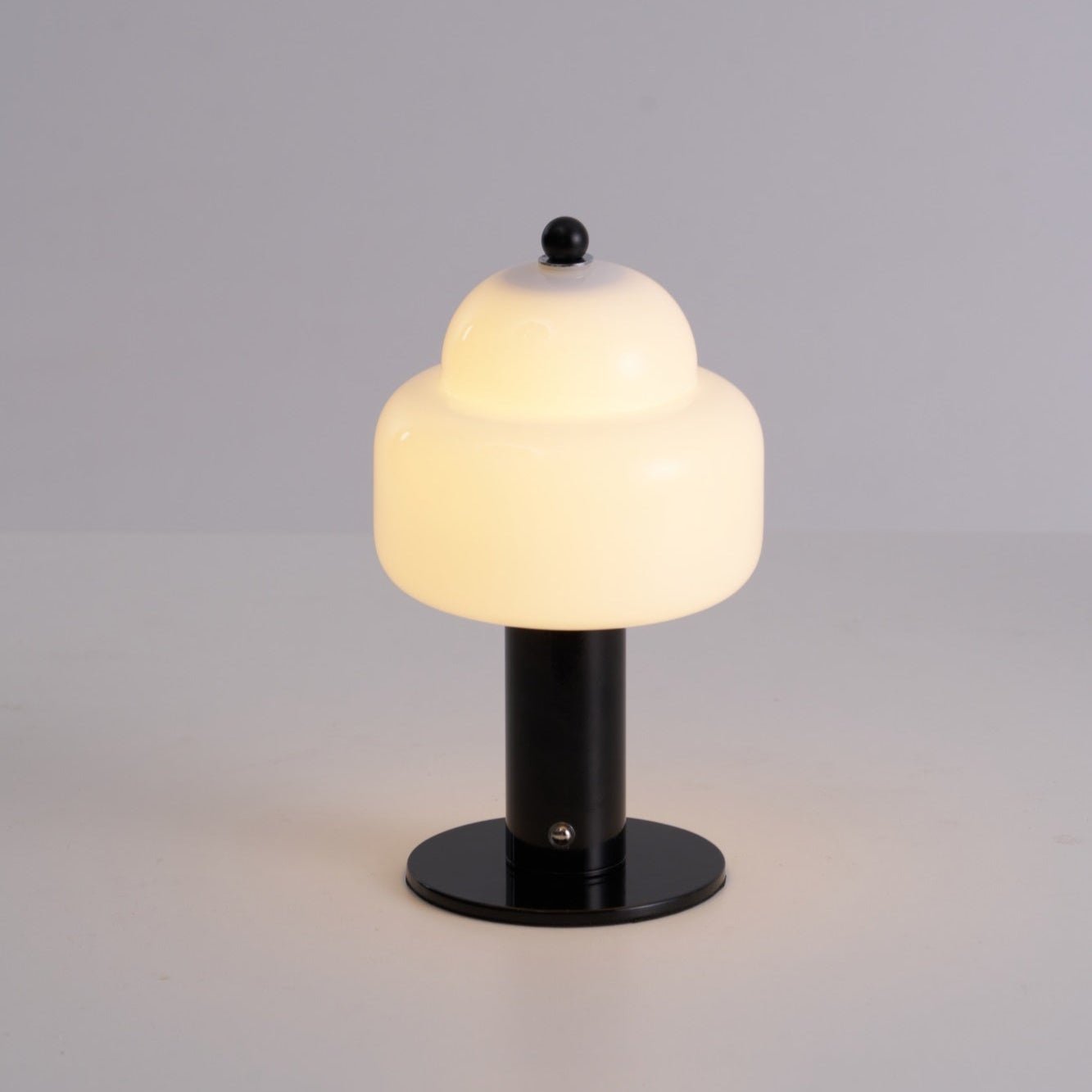 Poppy Modern Table Lamp - Letslighting