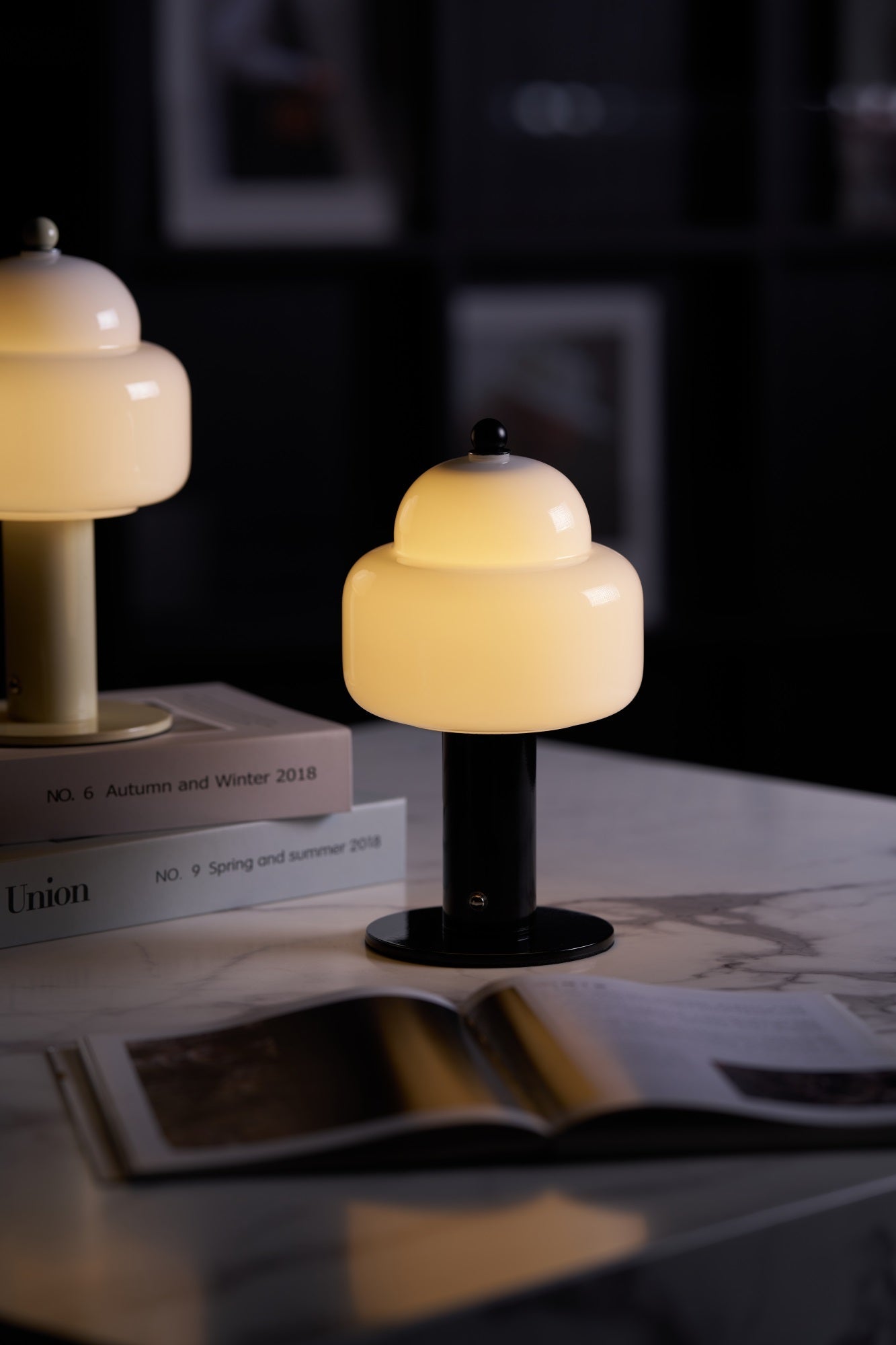 Poppy Modern Table Lamp - Letslighting
