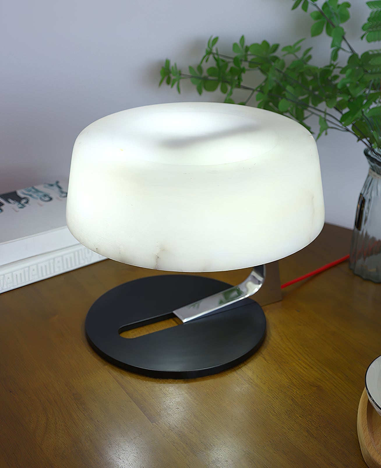 Nysolora Dome Alabaster Table Lamp - Letslighting