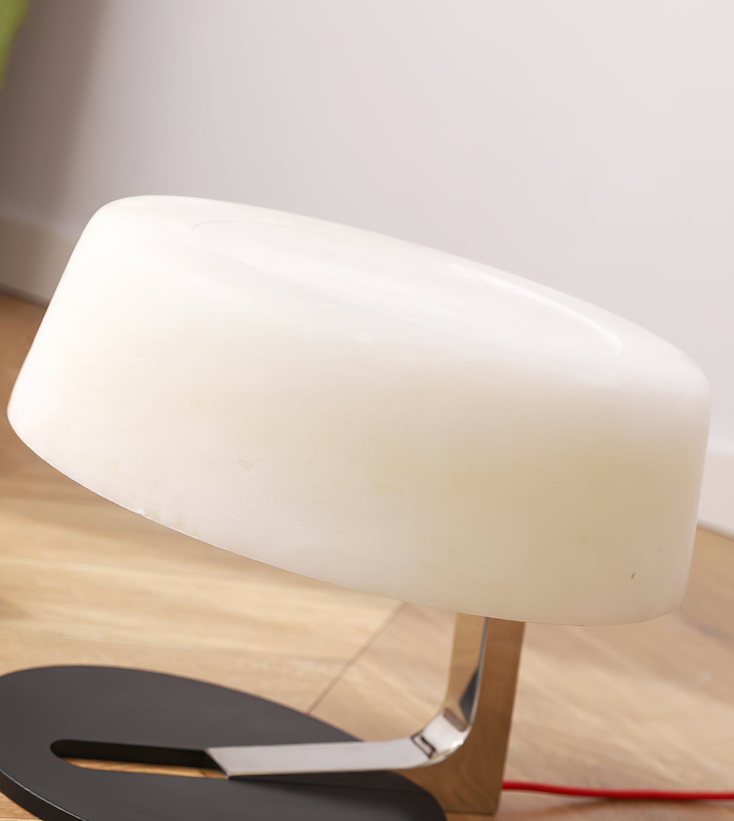 Nysolora Dome Alabaster Table Lamp - Letslighting