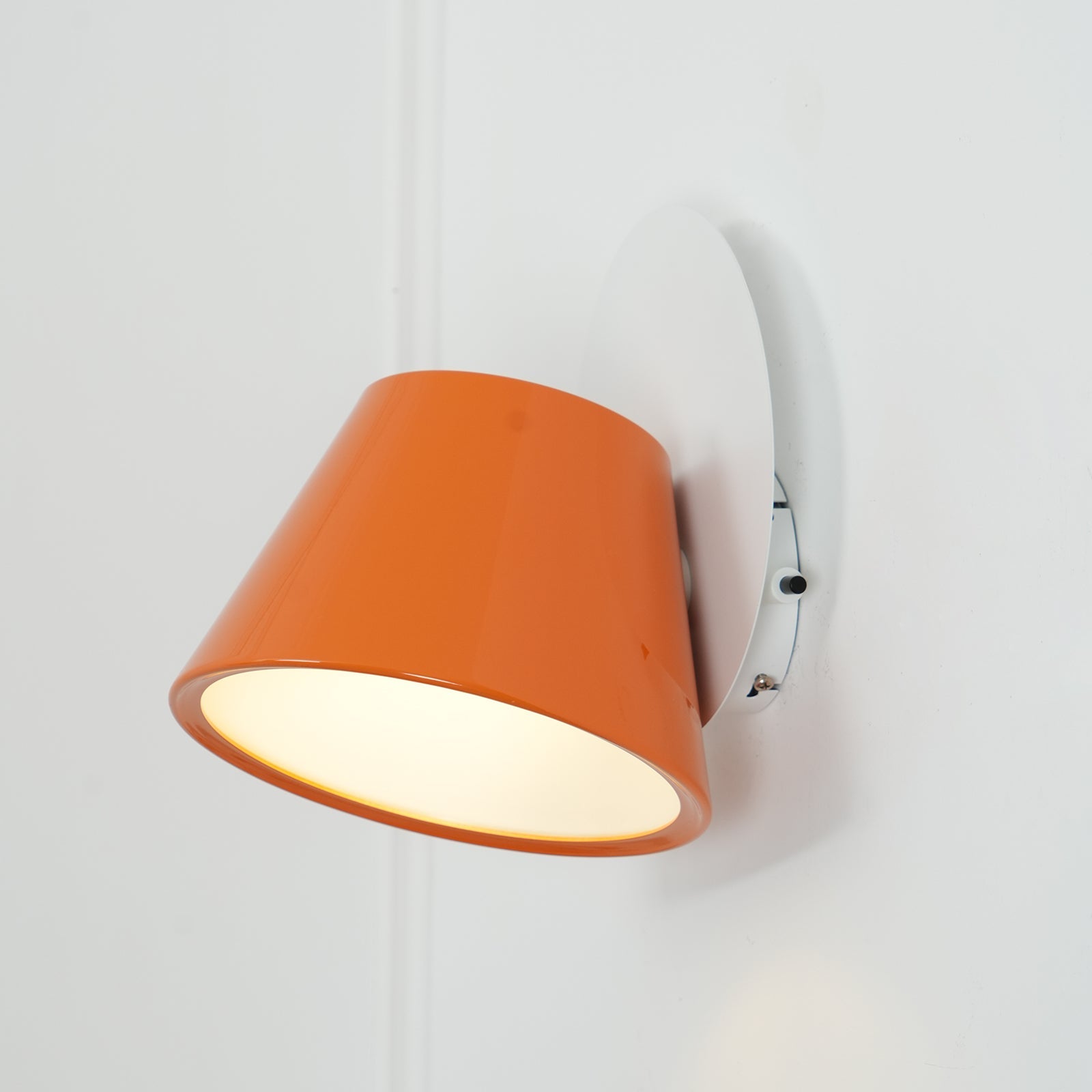 Fivra Dual Shade Wall Lamp