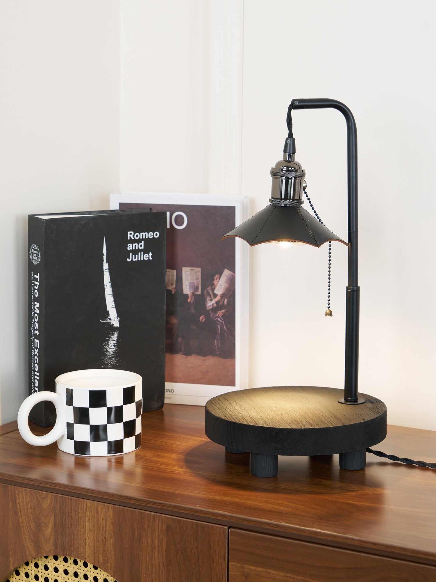 Christian Modern Wood Table Lamp - Letslighting