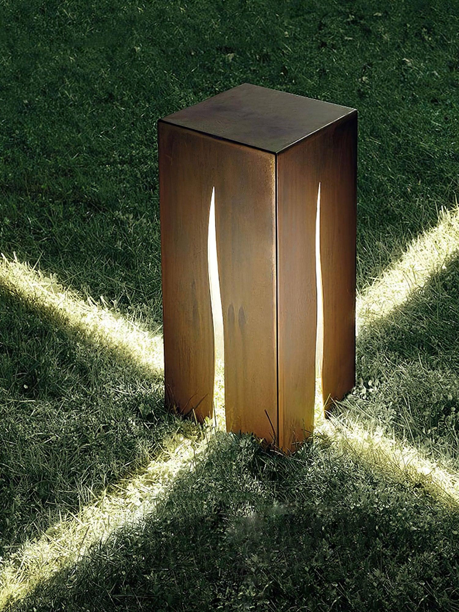 Lustra Outdoor Light Crack Cube - Letslighting