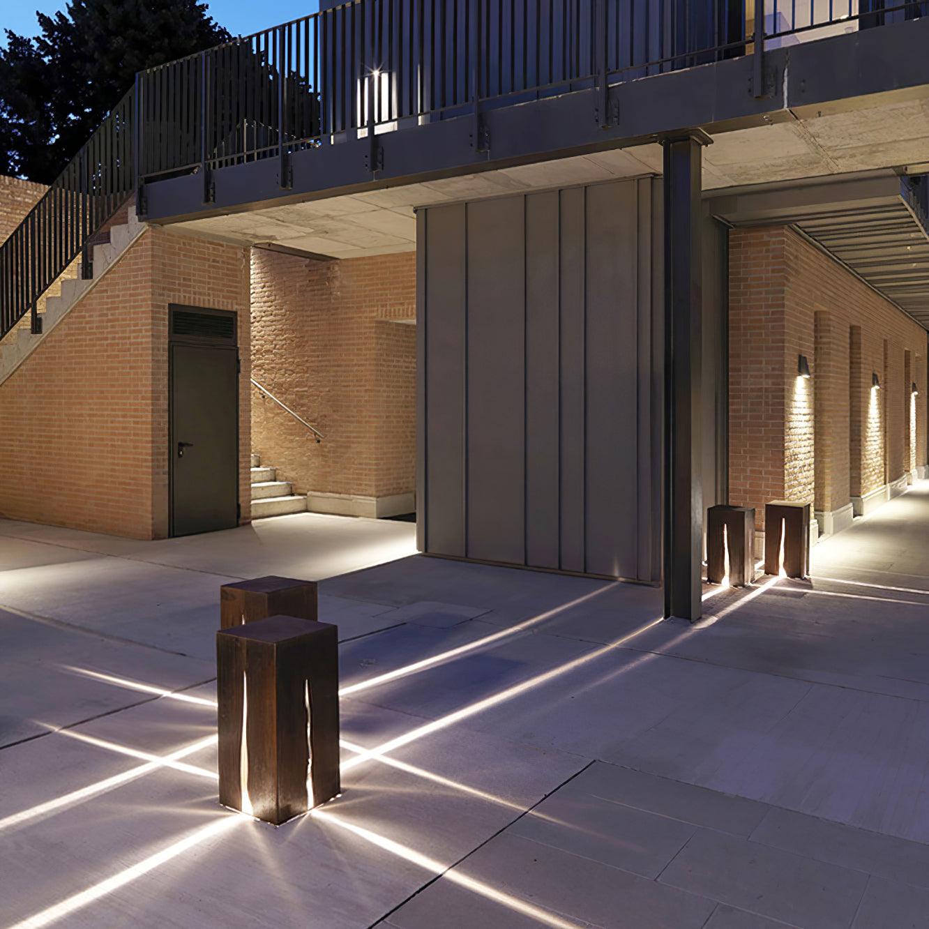 Lustra Outdoor Light Crack Cube - Letslighting