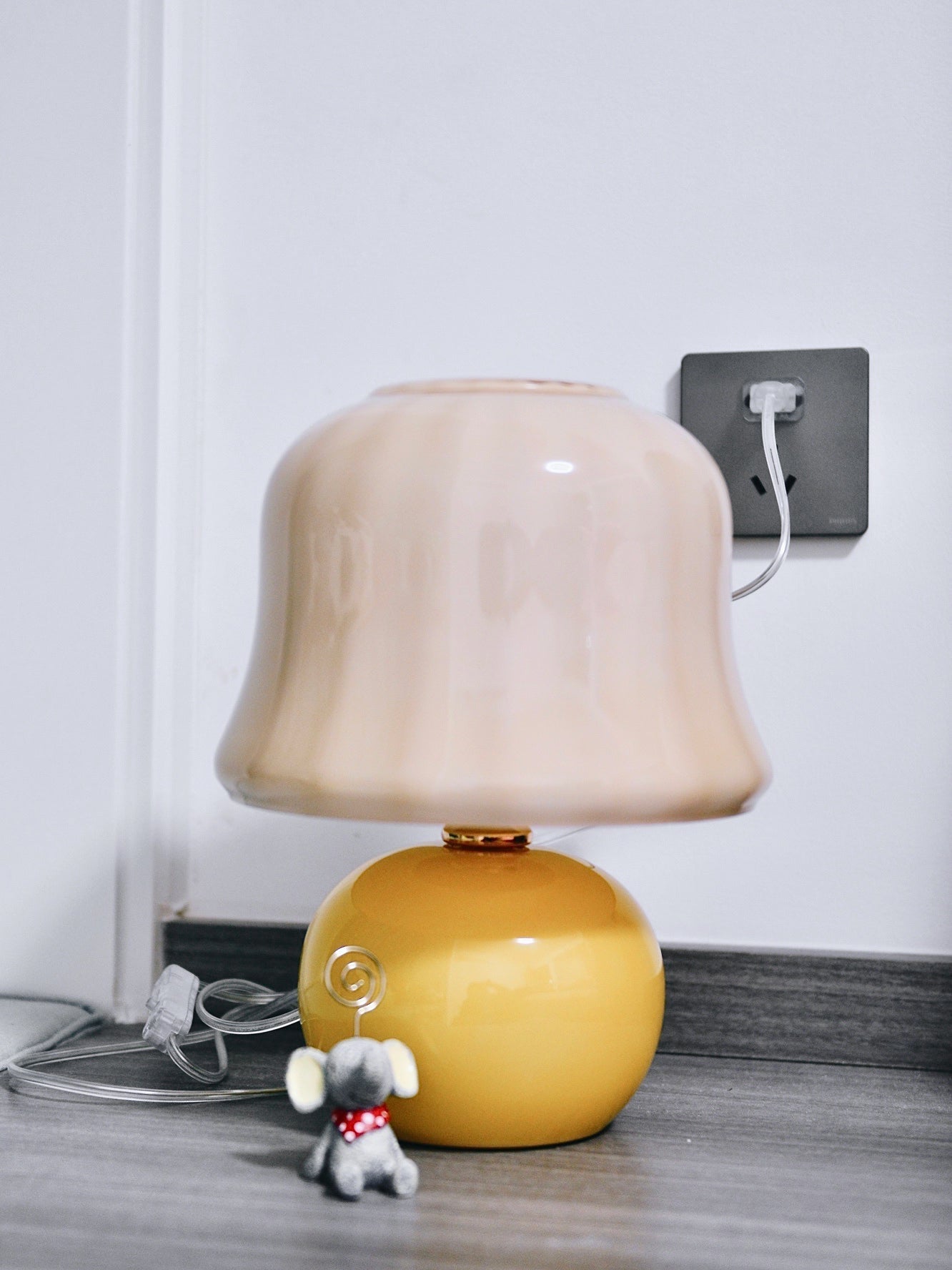 Lumaire Ceramic Luxury Table Lamp - Letslighting