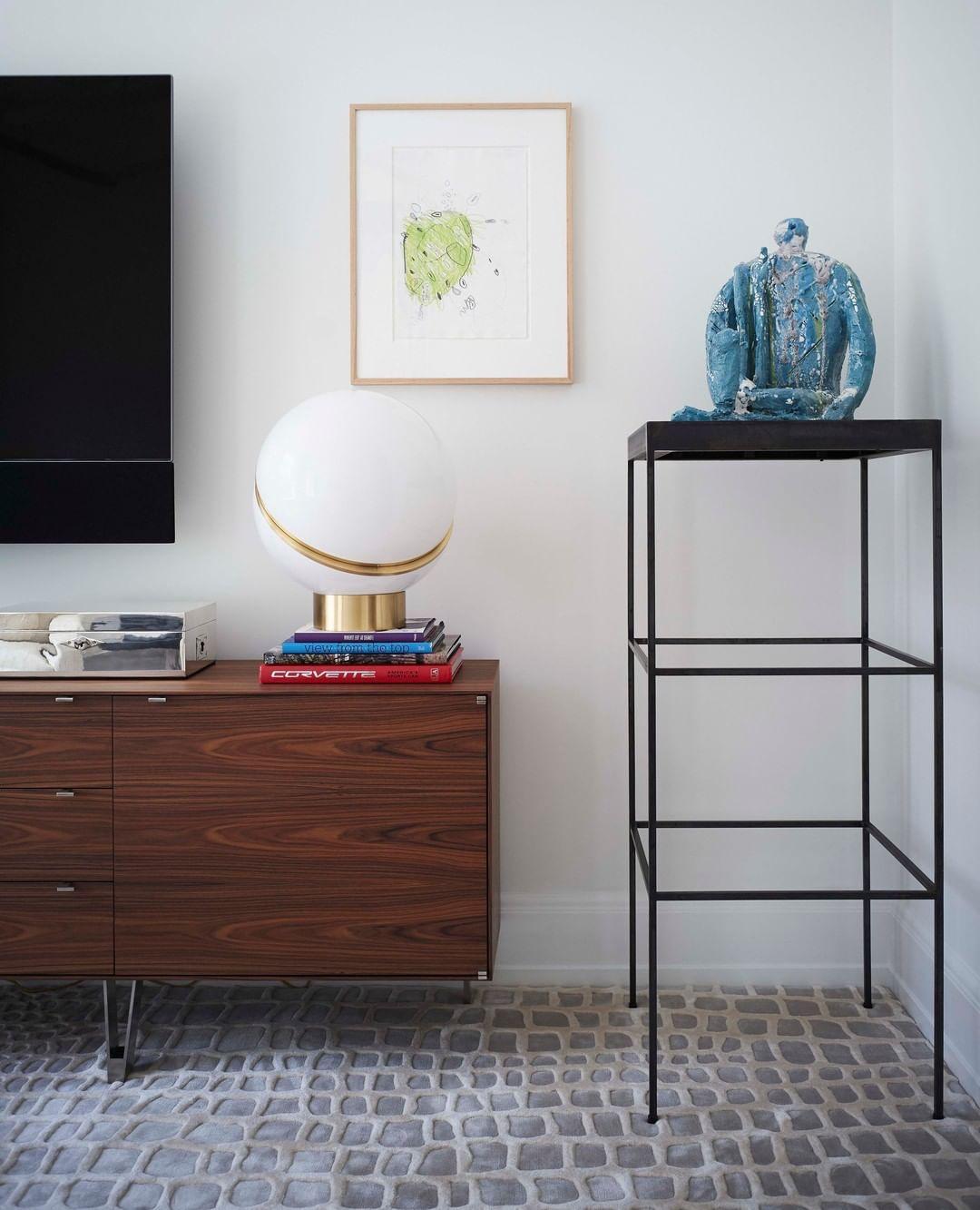 Solaria Futuristic Table Lamp - Letslighting