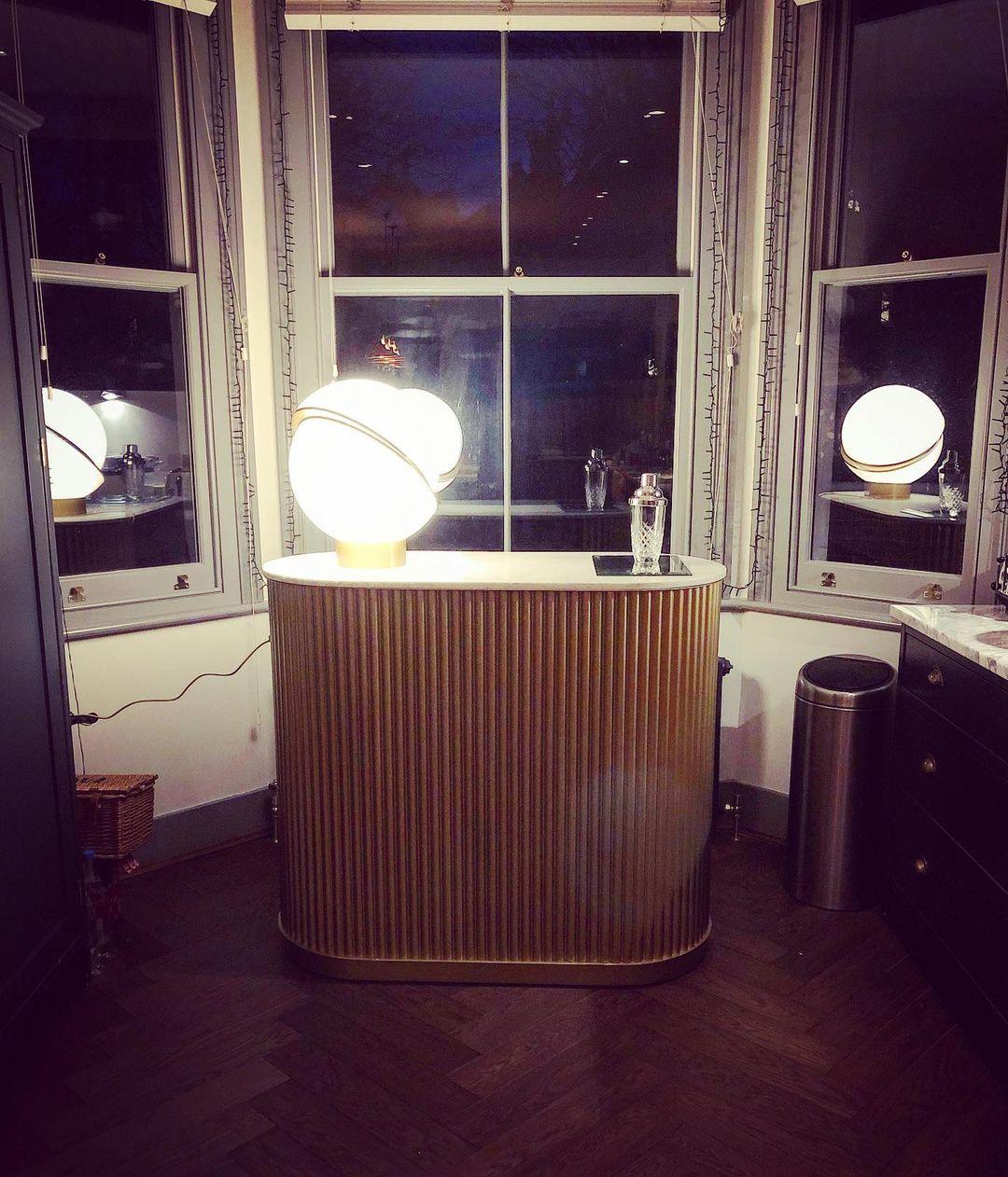 Solaria Futuristic Table Lamp - Letslighting