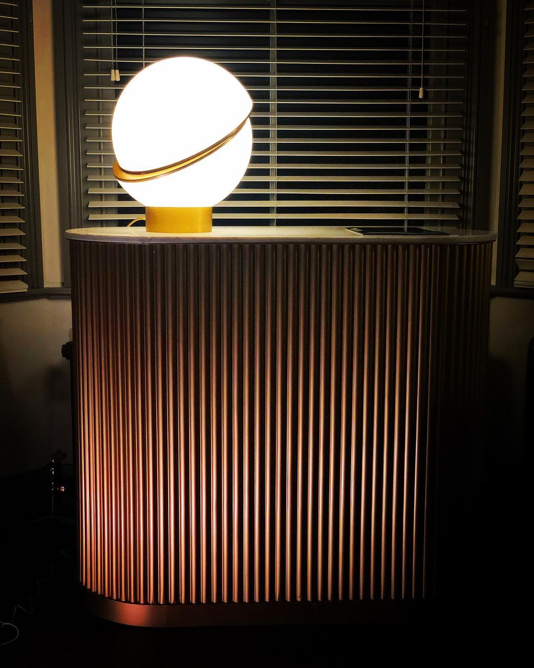 Solaria Futuristic Table Lamp - Letslighting