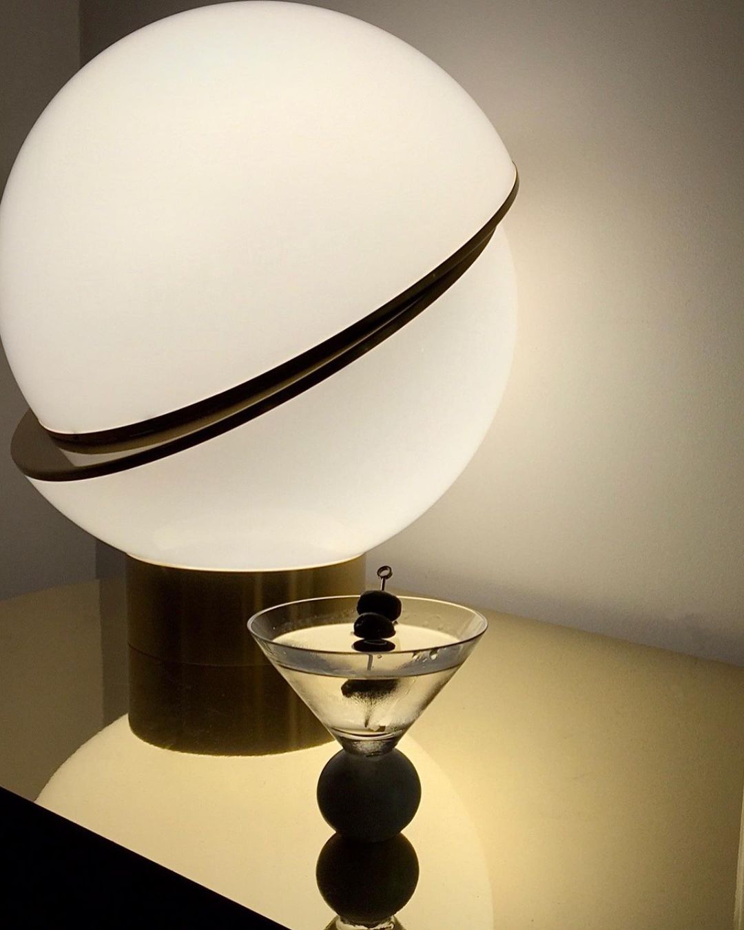 Solaria Futuristic Table Lamp - Letslighting