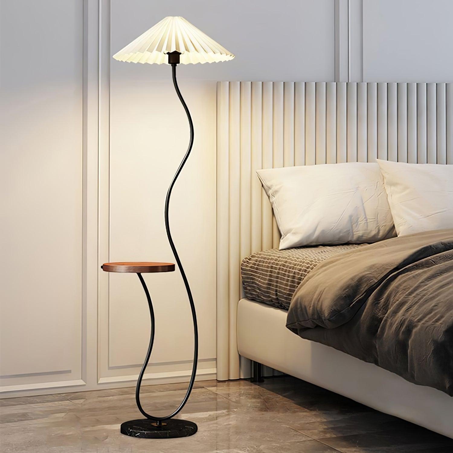 Curvatura Floor Lamp - Blowlighting