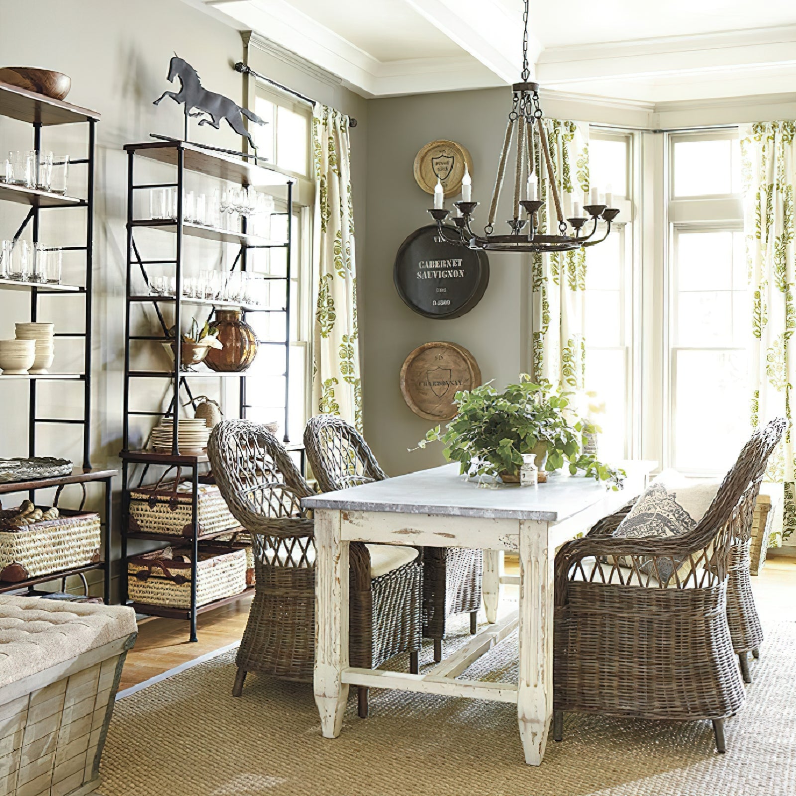 Hush Classic Vintage Industrial Chandelier - Letslighting