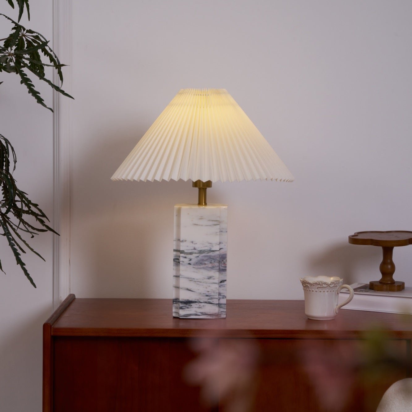 Belle Modern Table Lamp - Letslighting