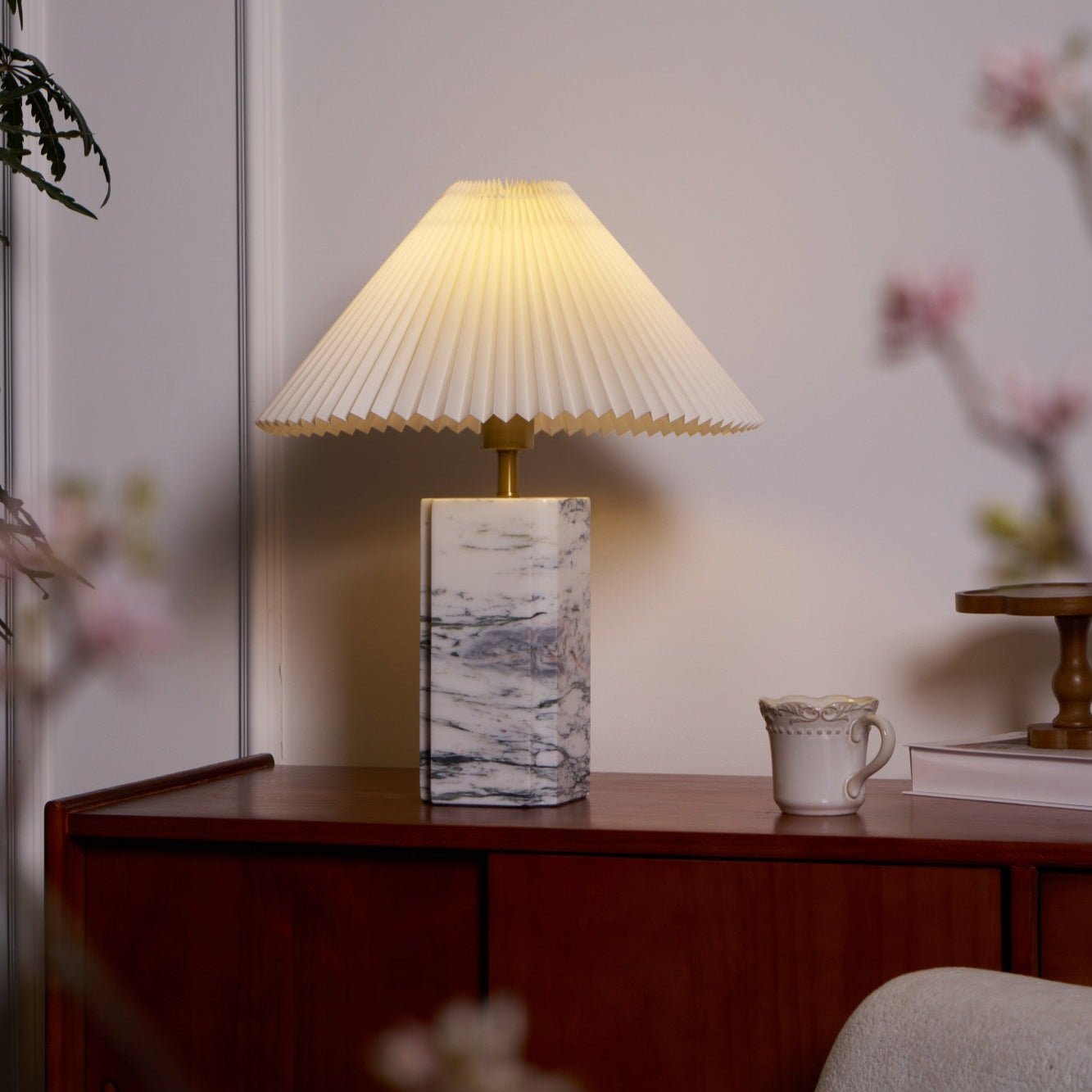 Belle Modern Table Lamp - Letslighting