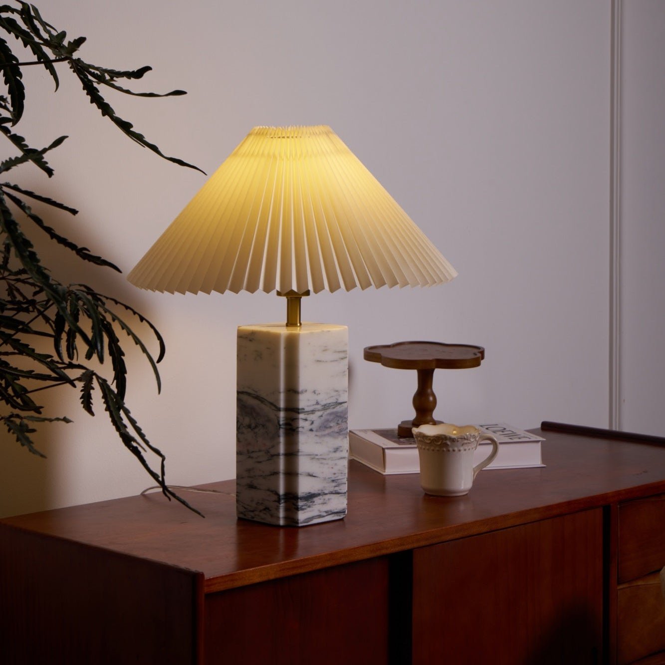 Belle Modern Table Lamp - Letslighting