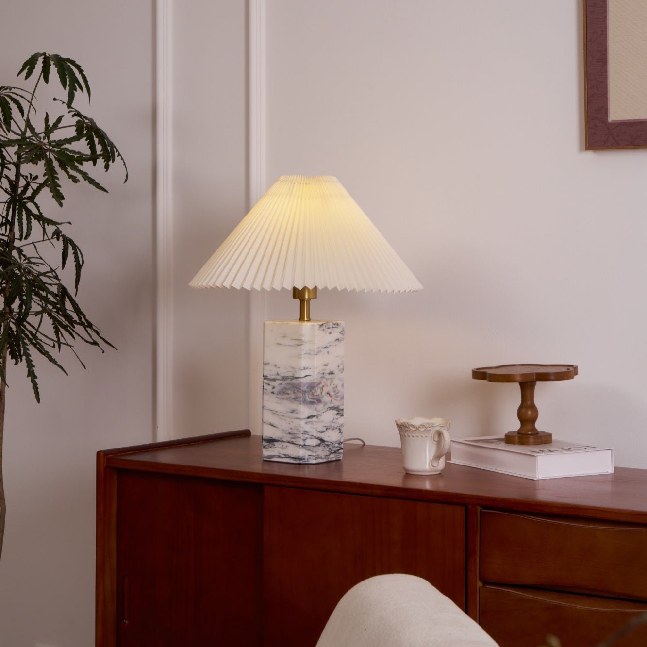 Belle Modern Table Lamp - Letslighting