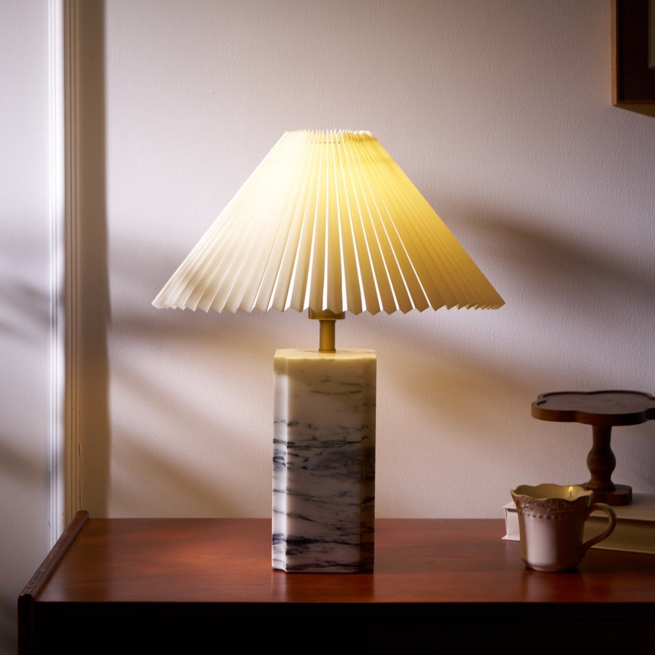 Belle Modern Table Lamp - Letslighting