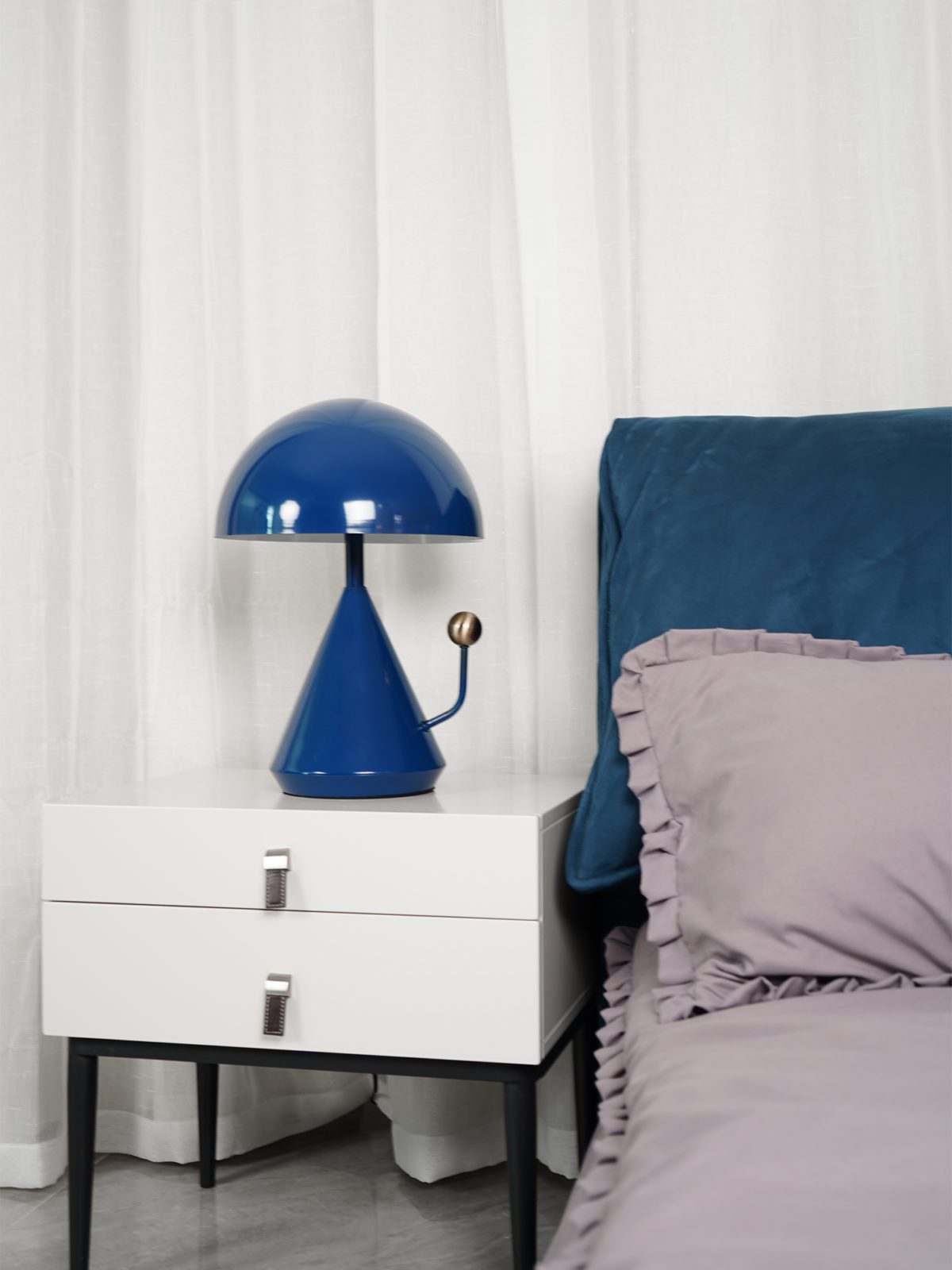 Bella Modern Table lamp - Letslighting