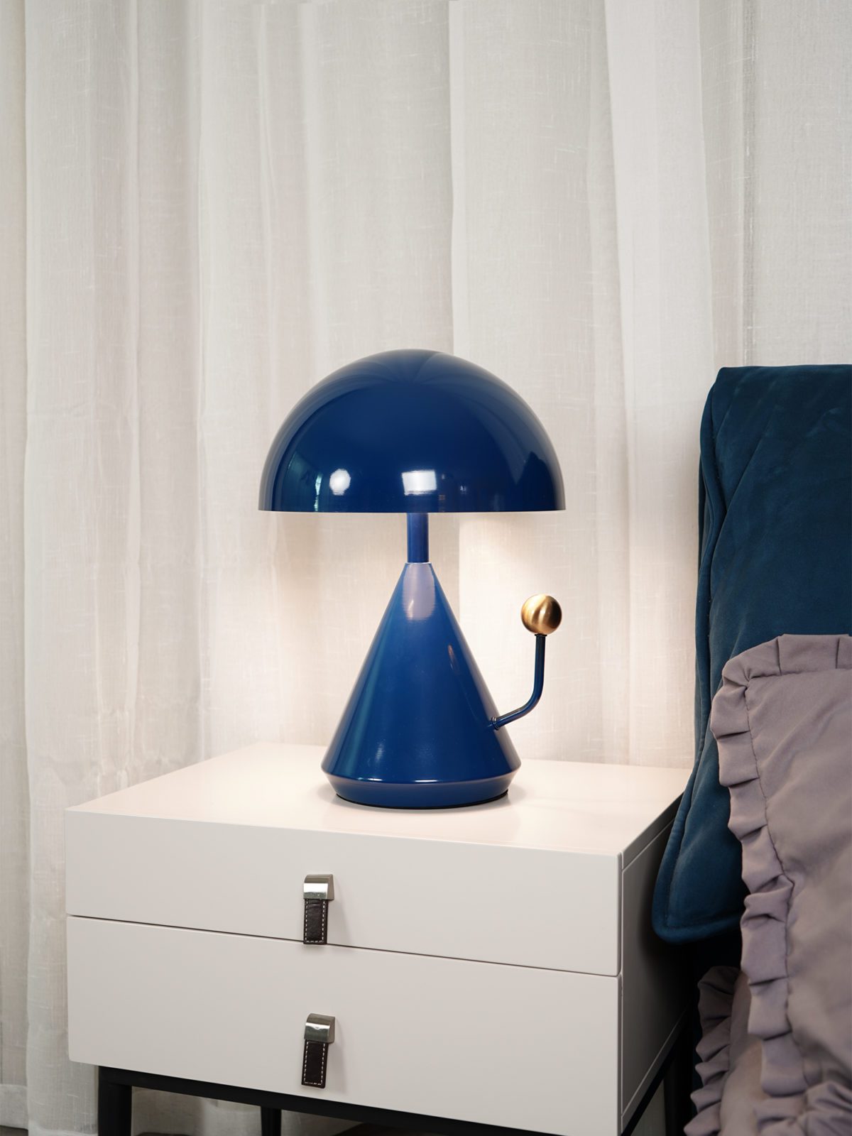 Bella Modern Table lamp - Letslighting