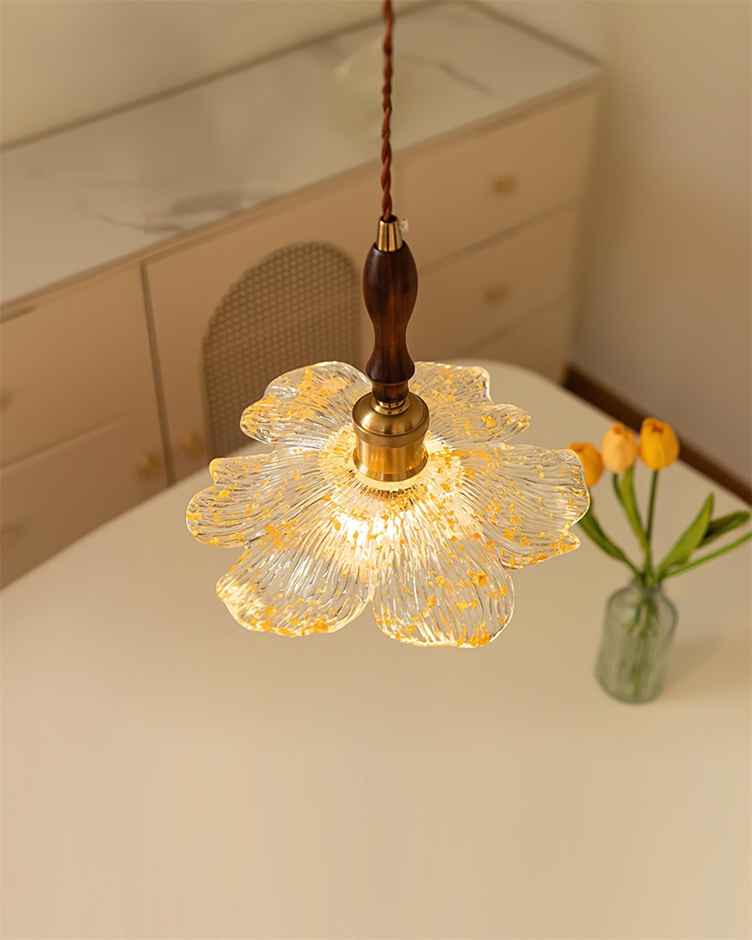 Dalie Lotus Pendant Lamp Resin Lotus Petals Gold Accents - Letslighting