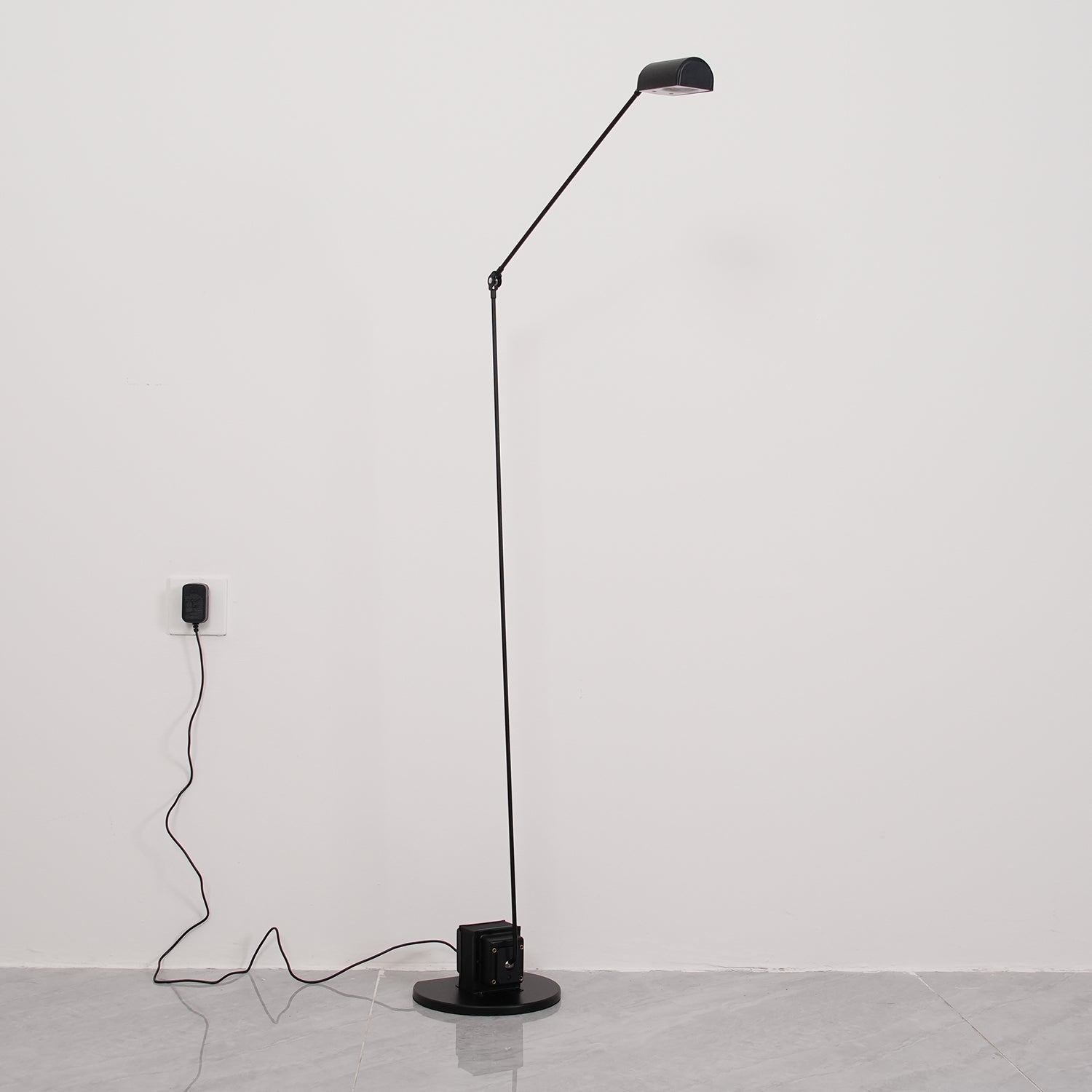 Nerilux Adjustable Floor Lamp - Letslighting