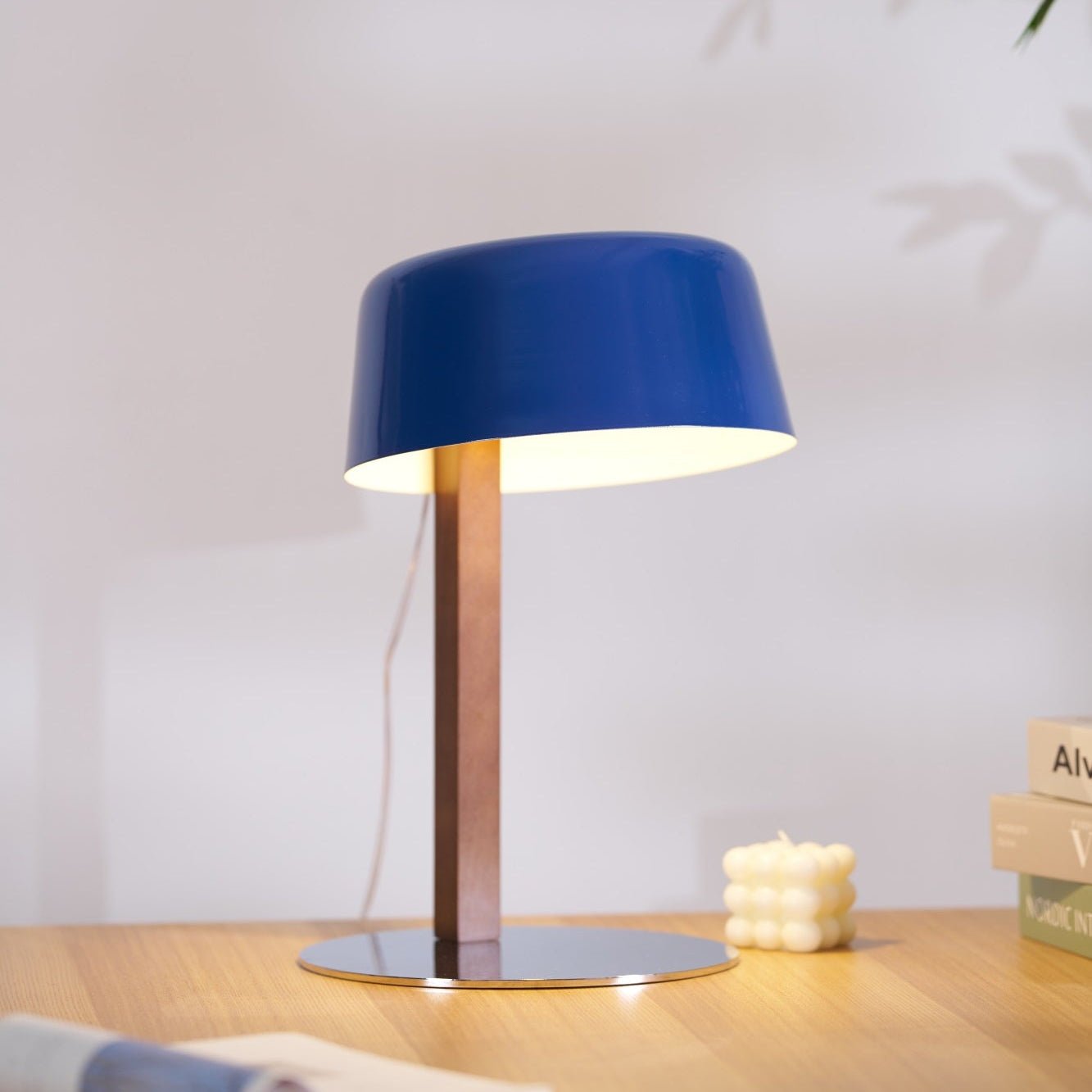 Aura Modern Table Lamp - Letslighting