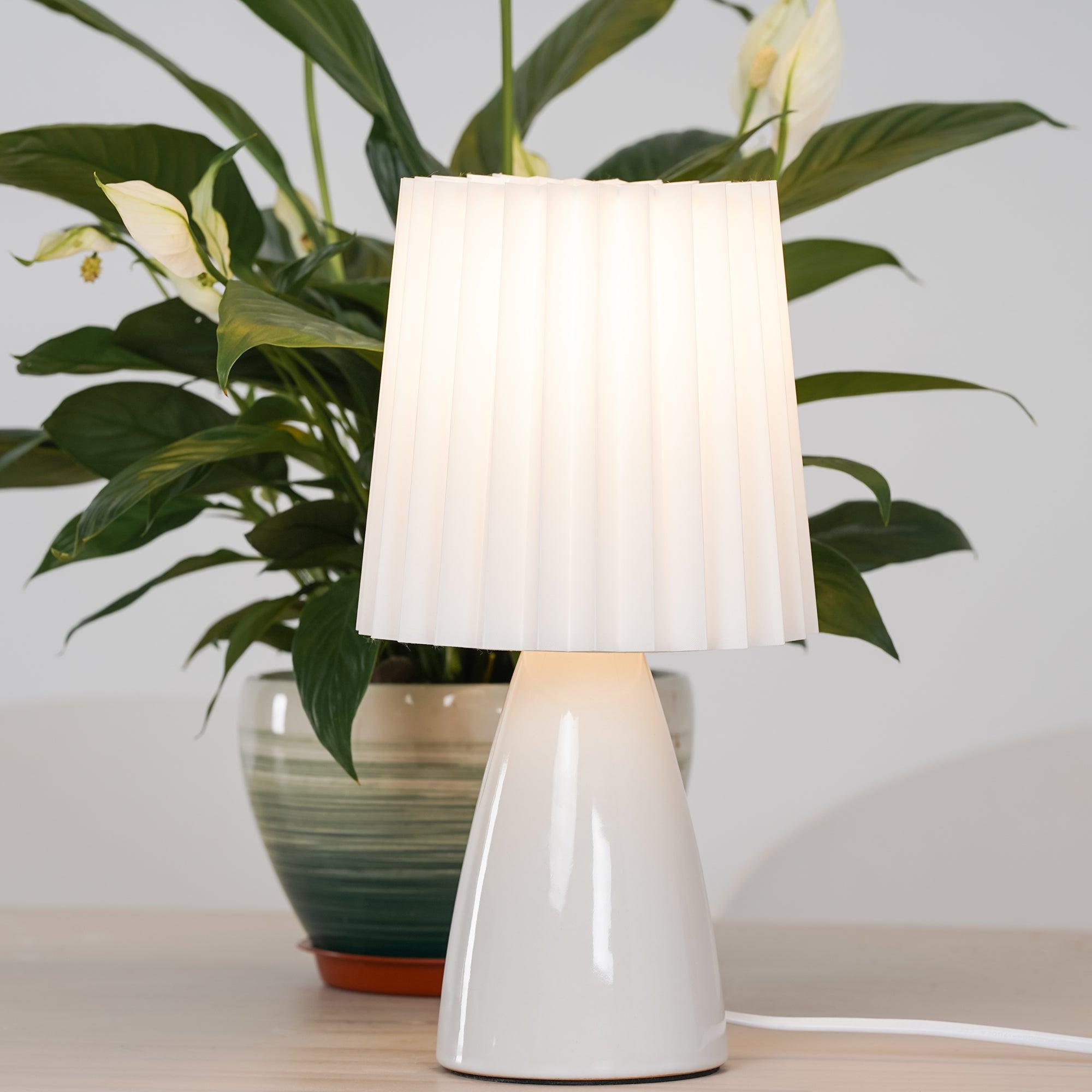 Solene Minimalist Fabric Table Lamp - Letslighting