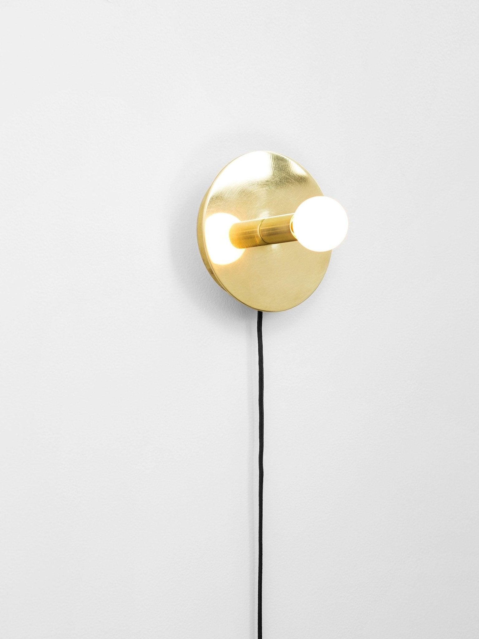 Lustra Wall Lamp Brass Bulb - Letslighting