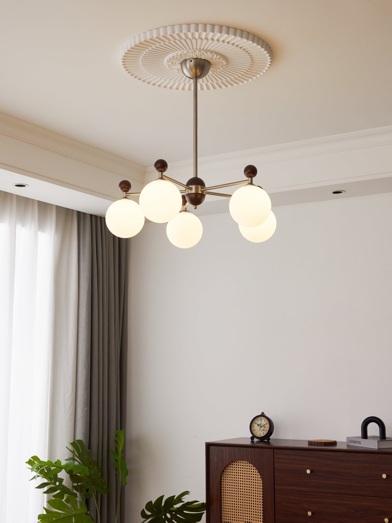 Cimirora Traditional Elegance Wood Glass Chandelier - Letslighting