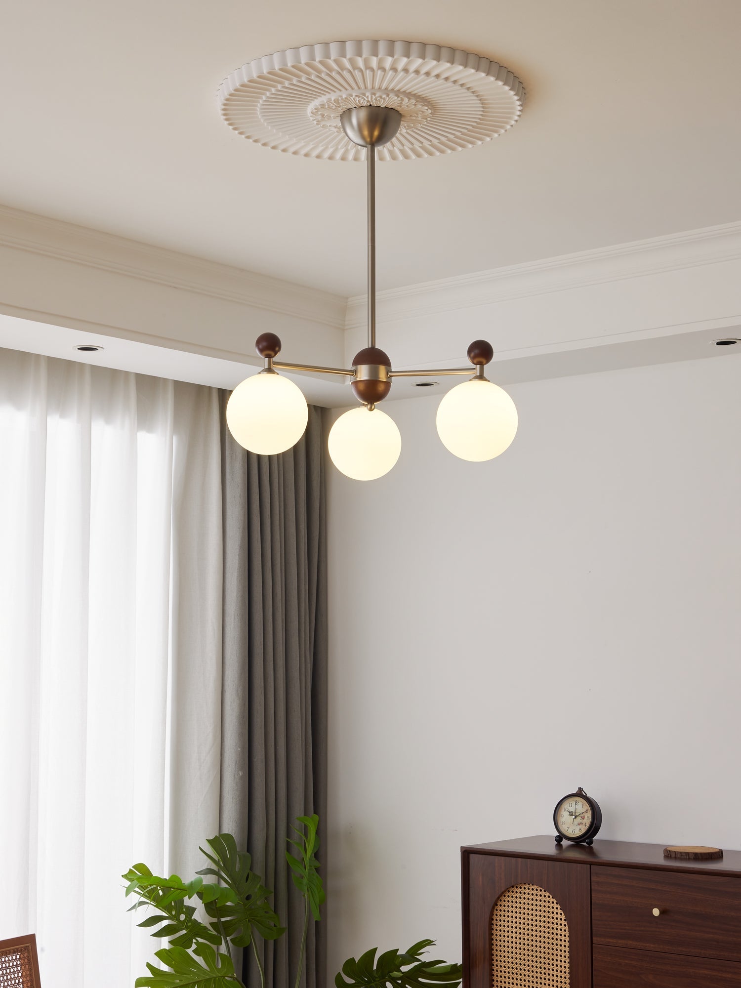 Cimirora Traditional Elegance Wood Glass Chandelier - Letslighting