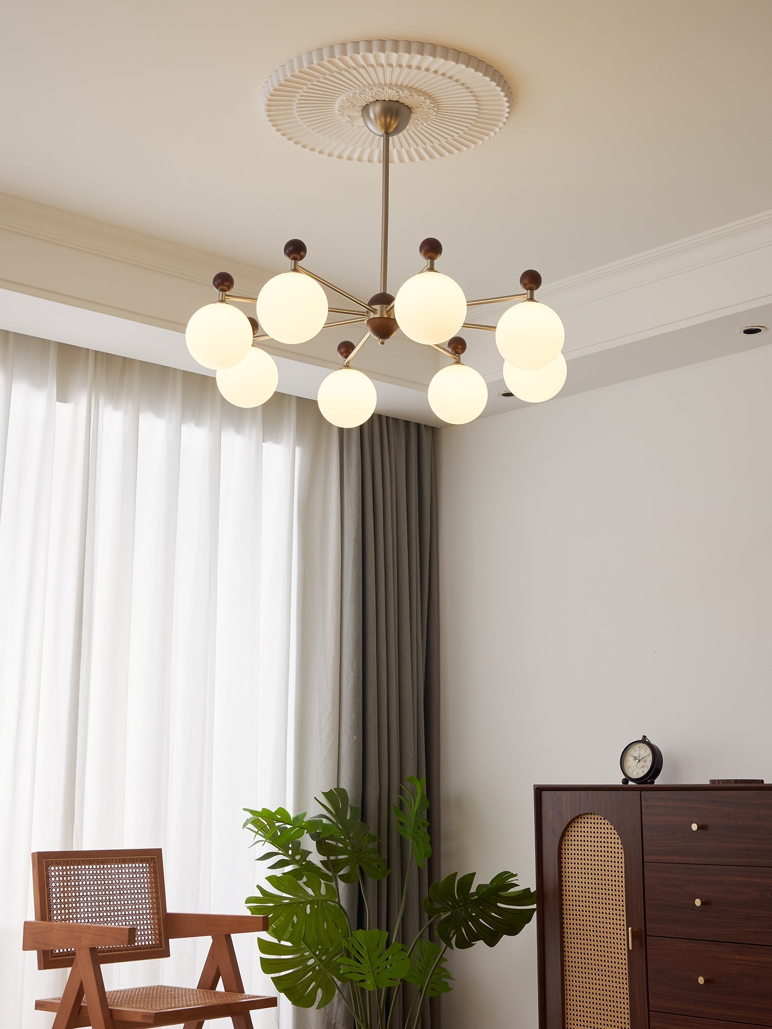 Cimirora Traditional Elegance Wood Glass Chandelier - Letslighting